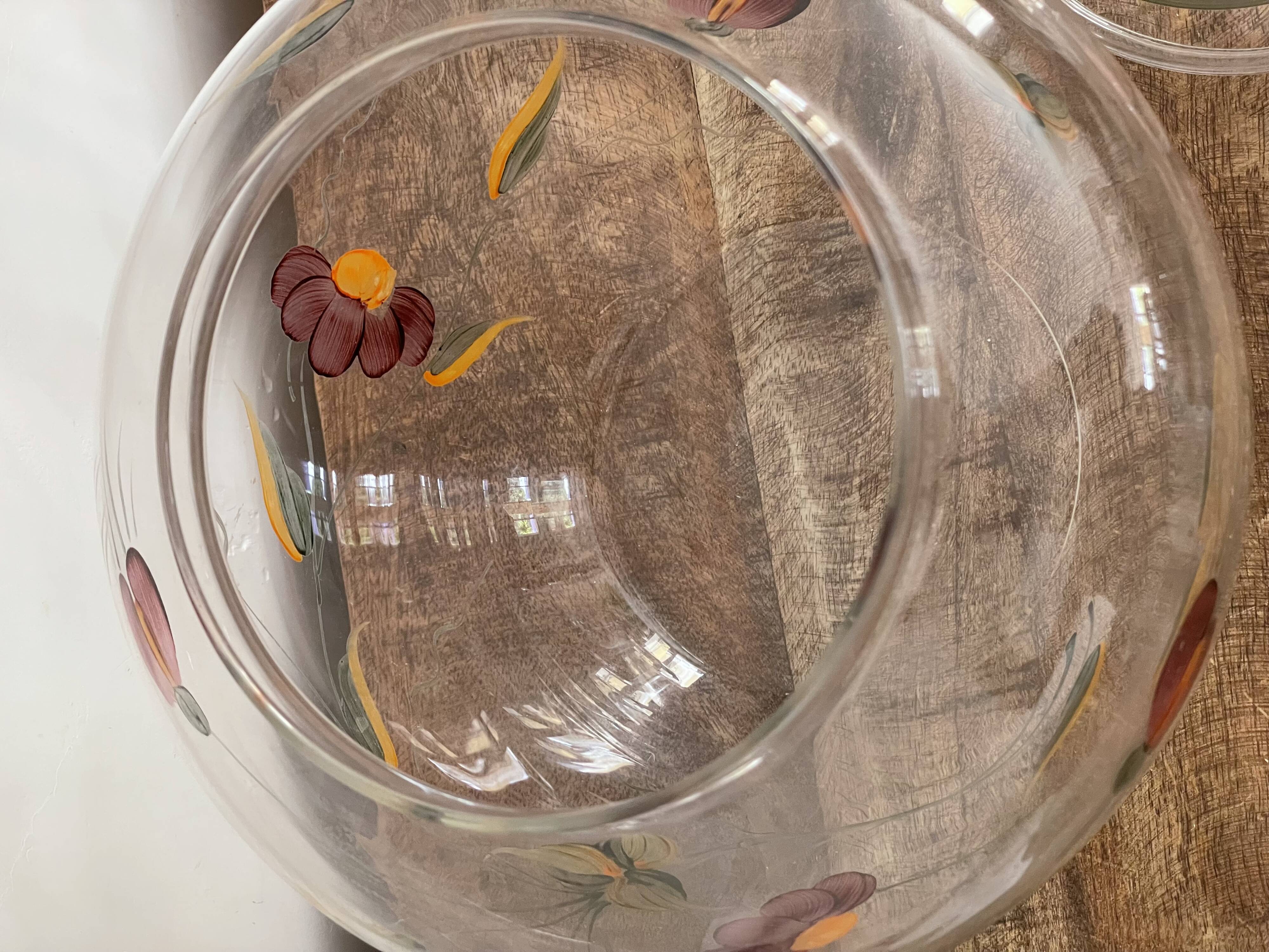 Large crystal jar with floral decoration