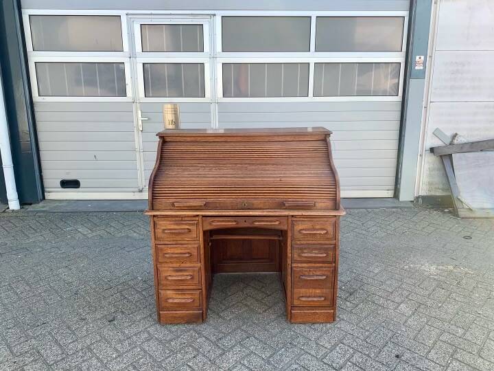 Bureau à volets en chêne