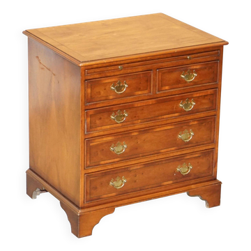 Commode en bois d'if Burr Yew avec plateau cuir style Butler