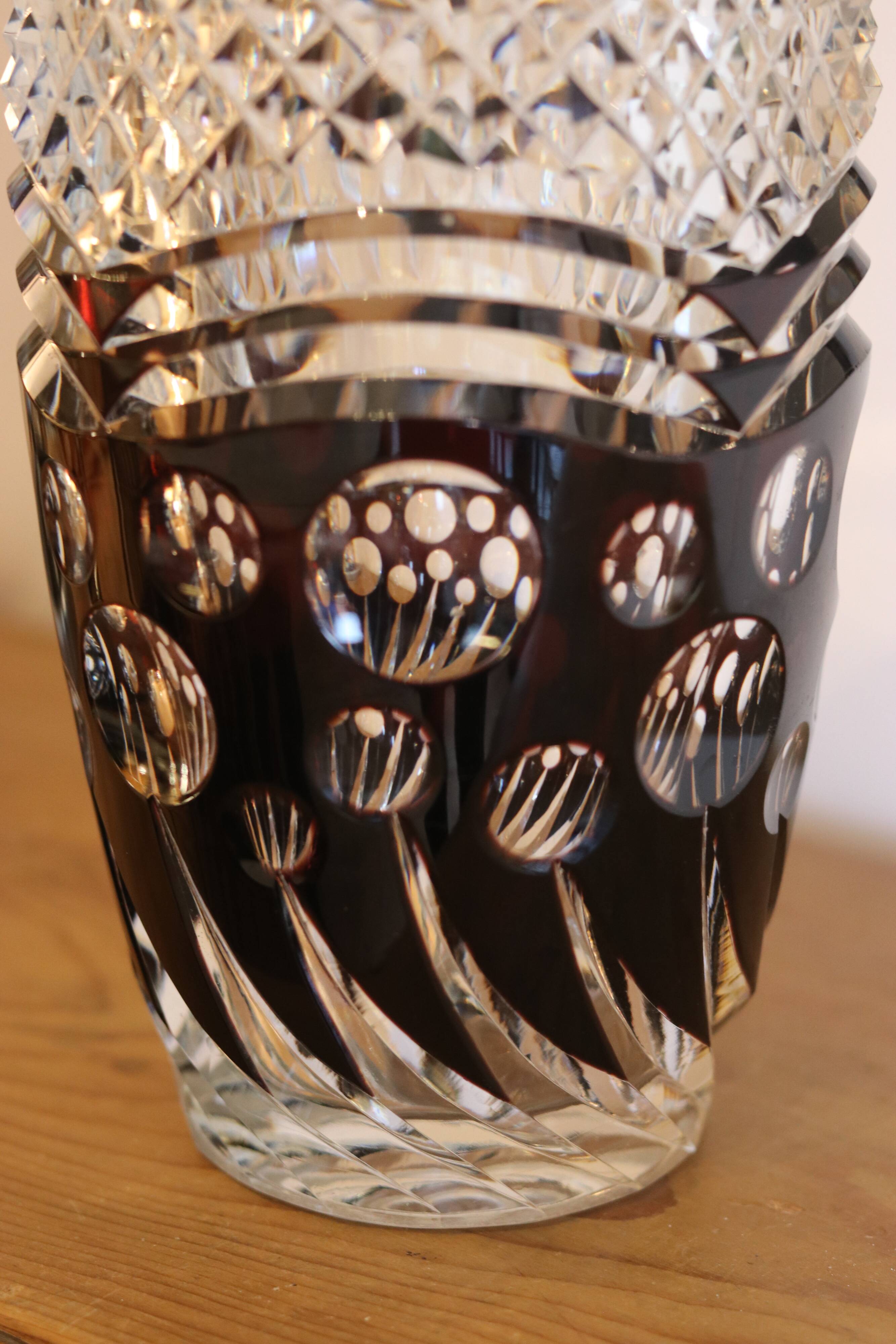 Art Deco vase in two-tone black and clear crystal, Val-Saint-Lambert, circa 19