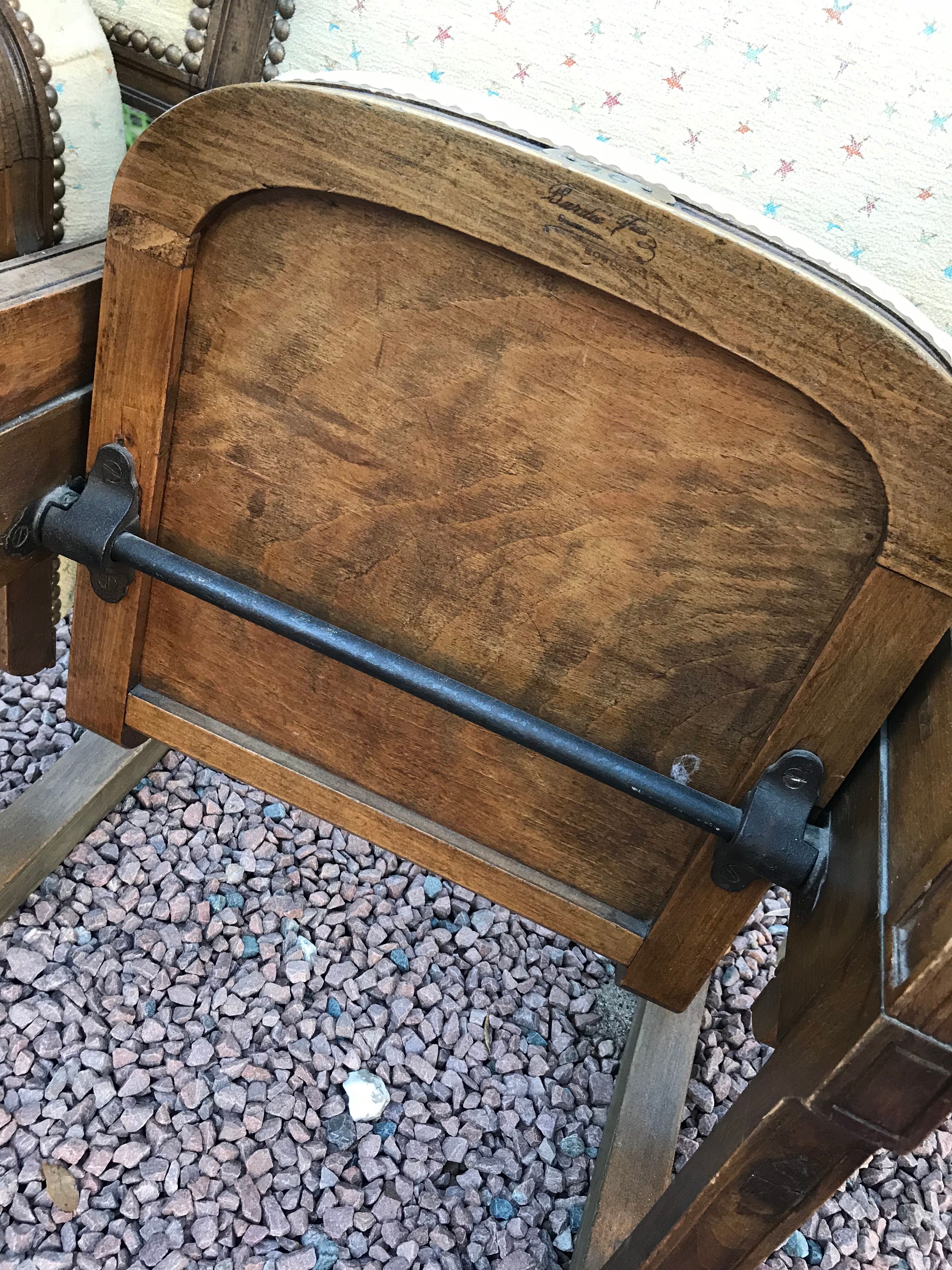 Theatre seat