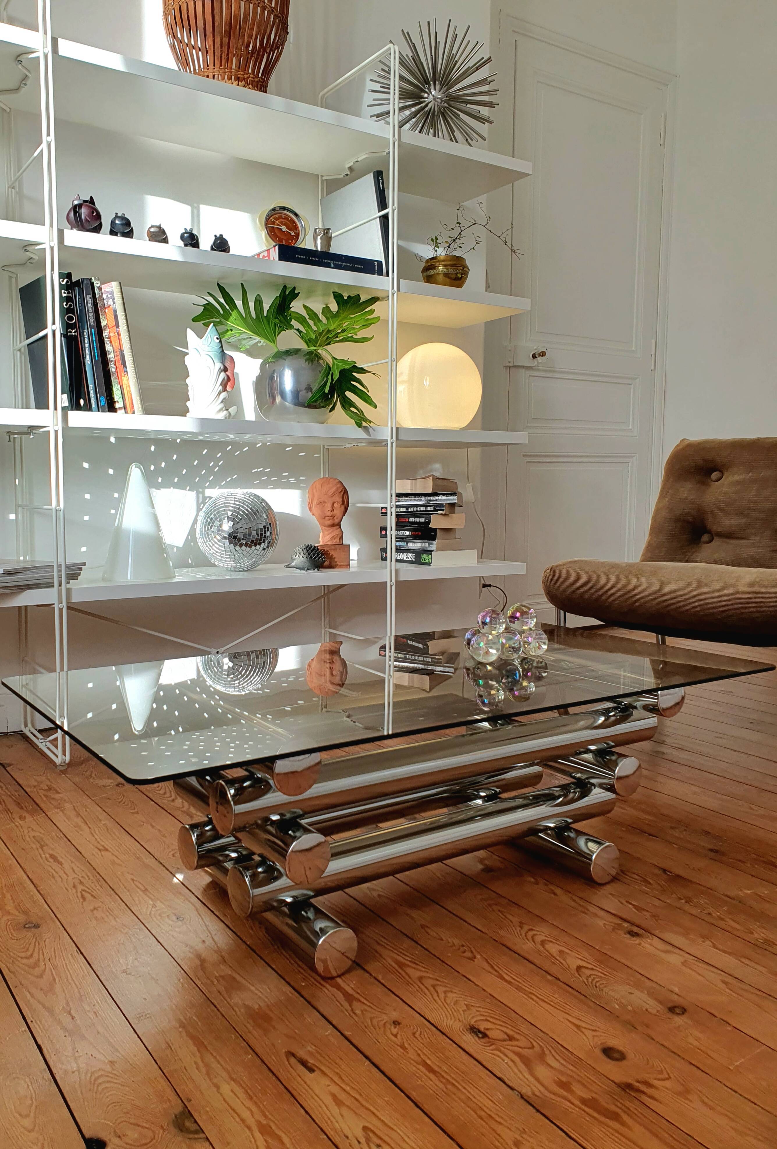 Design coffee table with chrome legs 70
