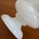 Vase forme Médicis en albâtre