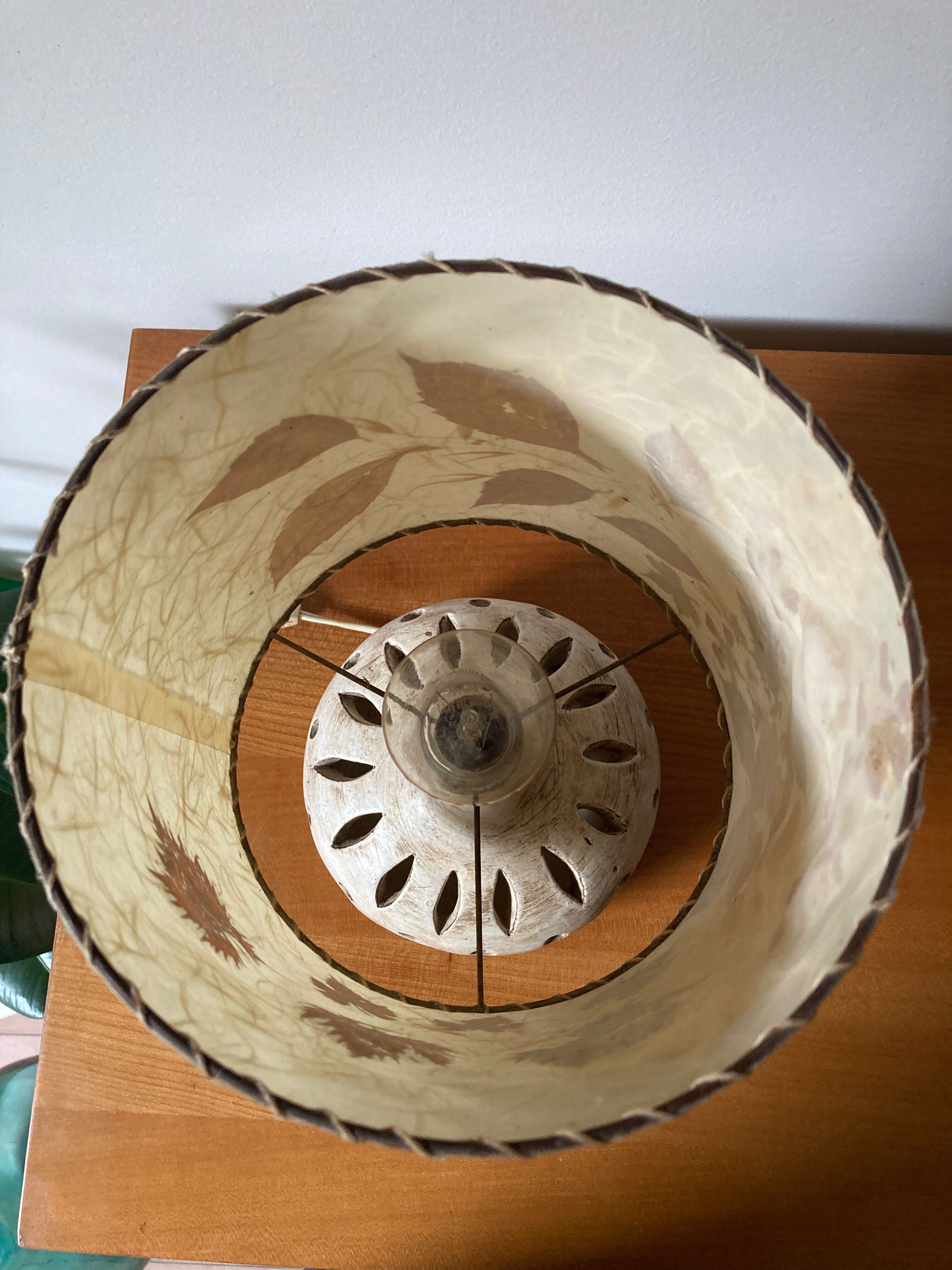 Vintage openwork ceramic lamp and lampshade in dried flowers 70