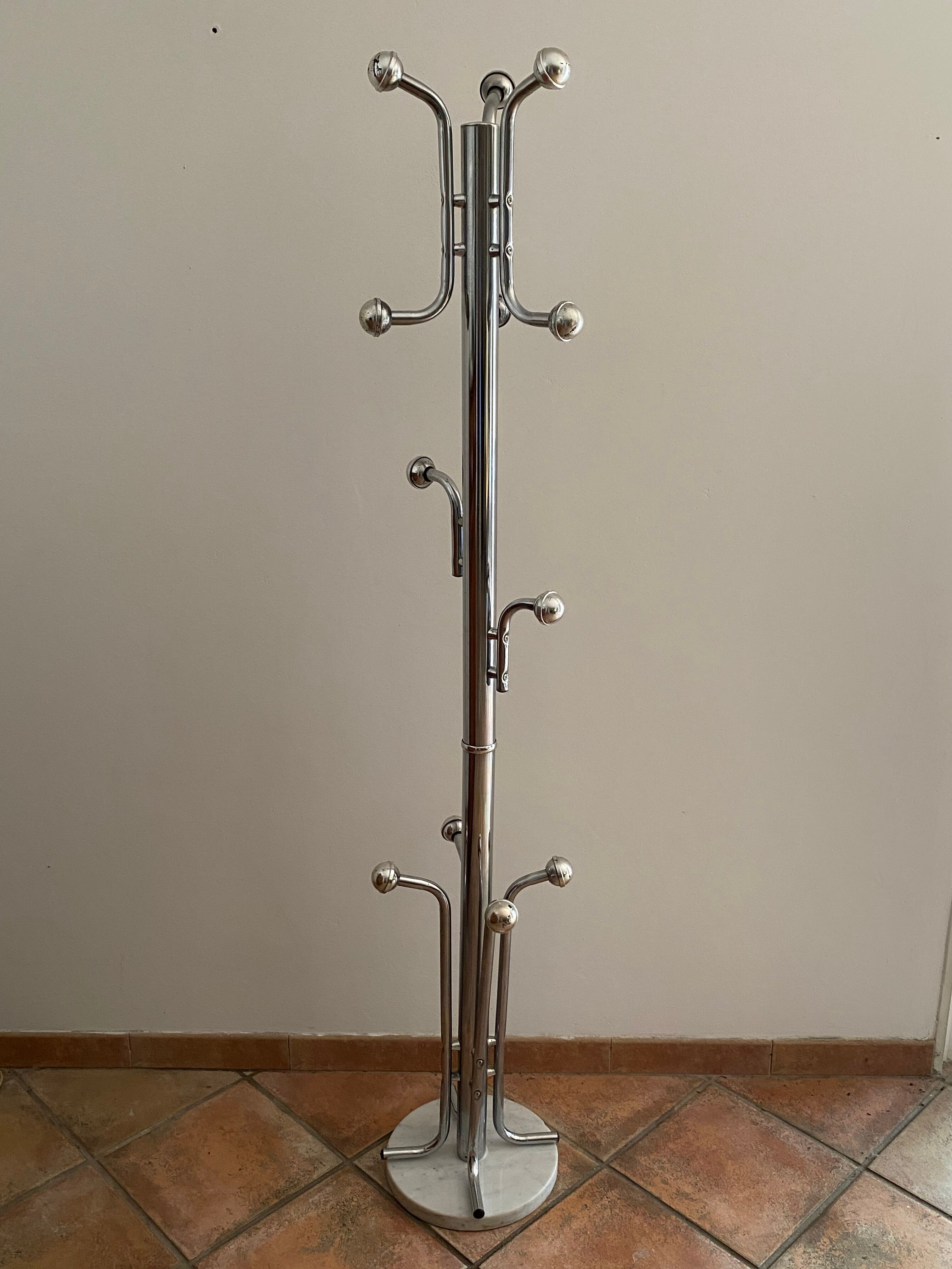Parrot coat holder marble feet 12 paters 1970