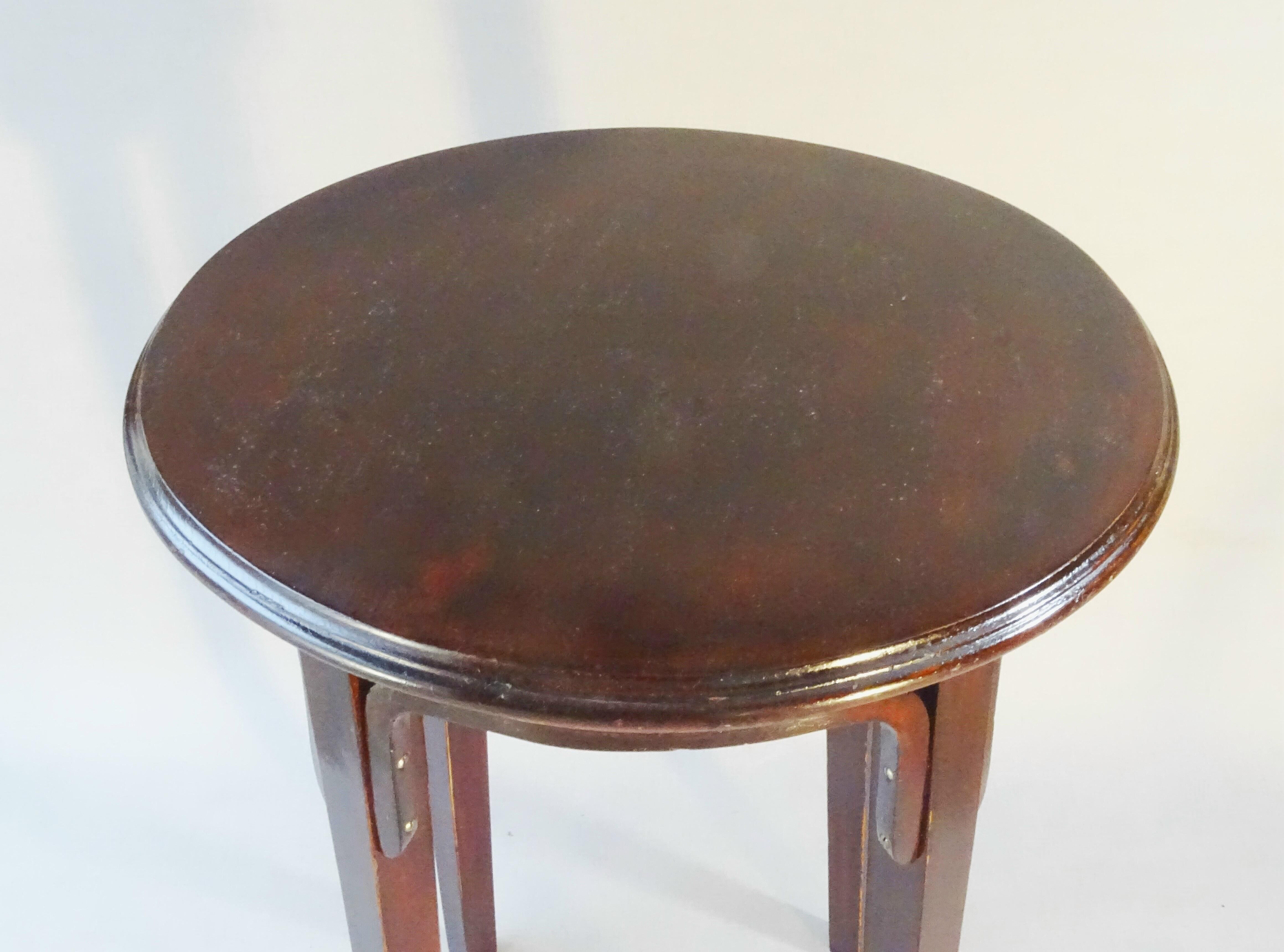 Table d'appoint par Kohn, vers 1910 style sécession viennoise,bistrot