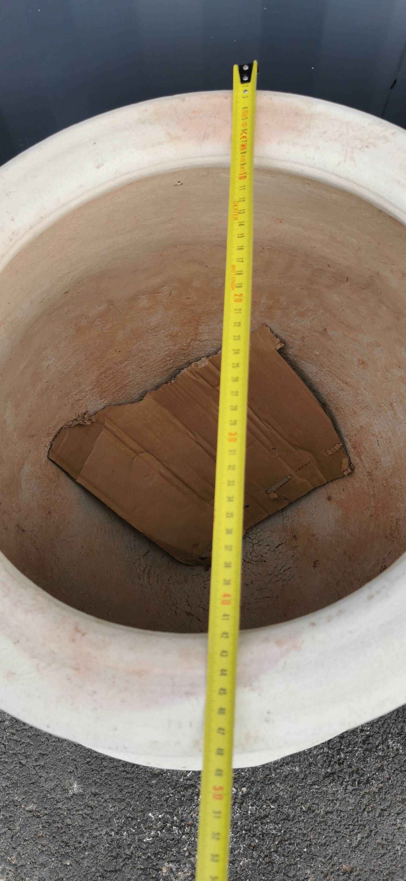 Tamgroute terracotta jar