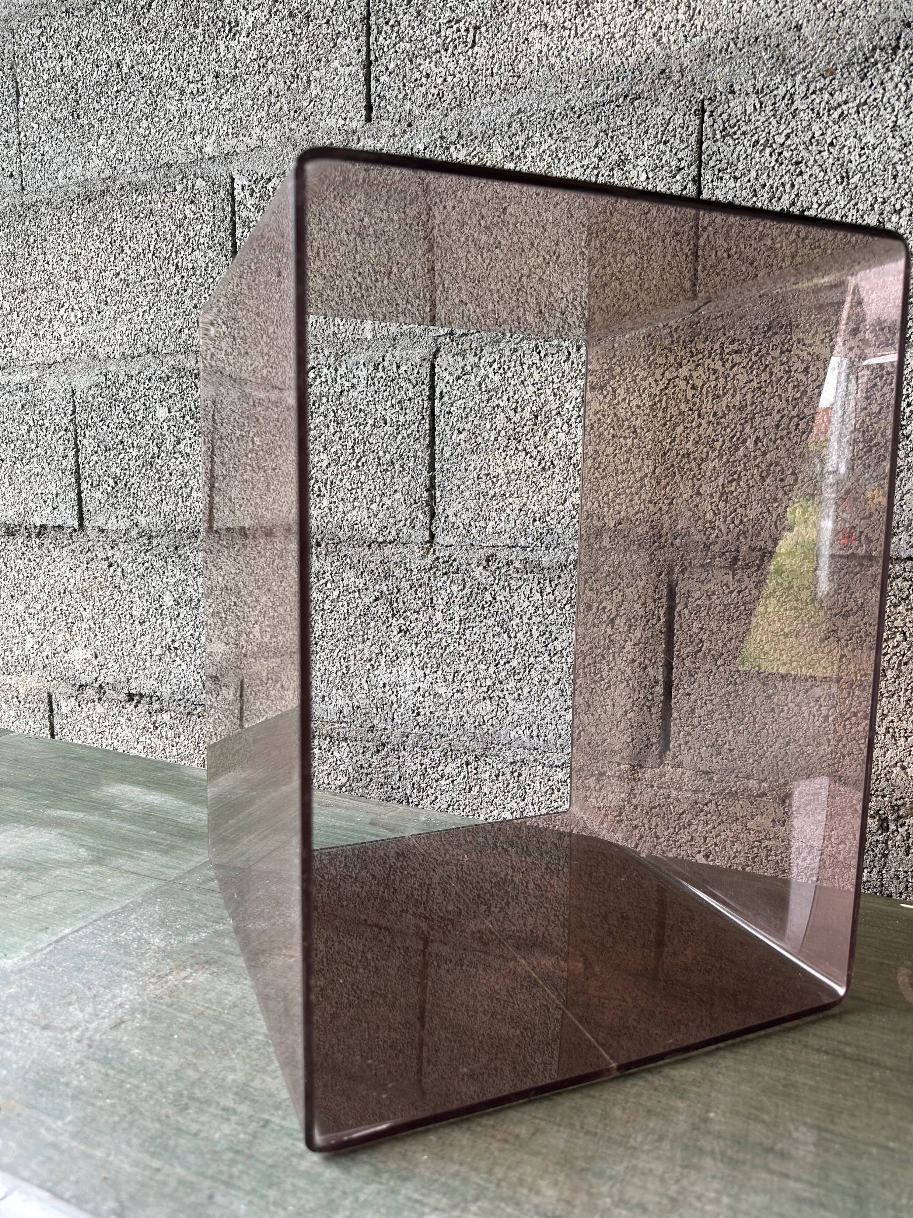 Case cube shelf coffee table plexiglass smoked (3 available)