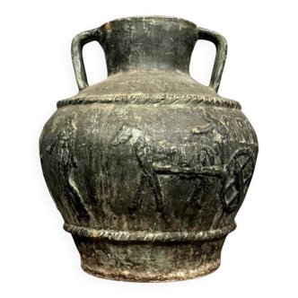 Vase en céramique a patine verte dans l'esprit des amphores grecques