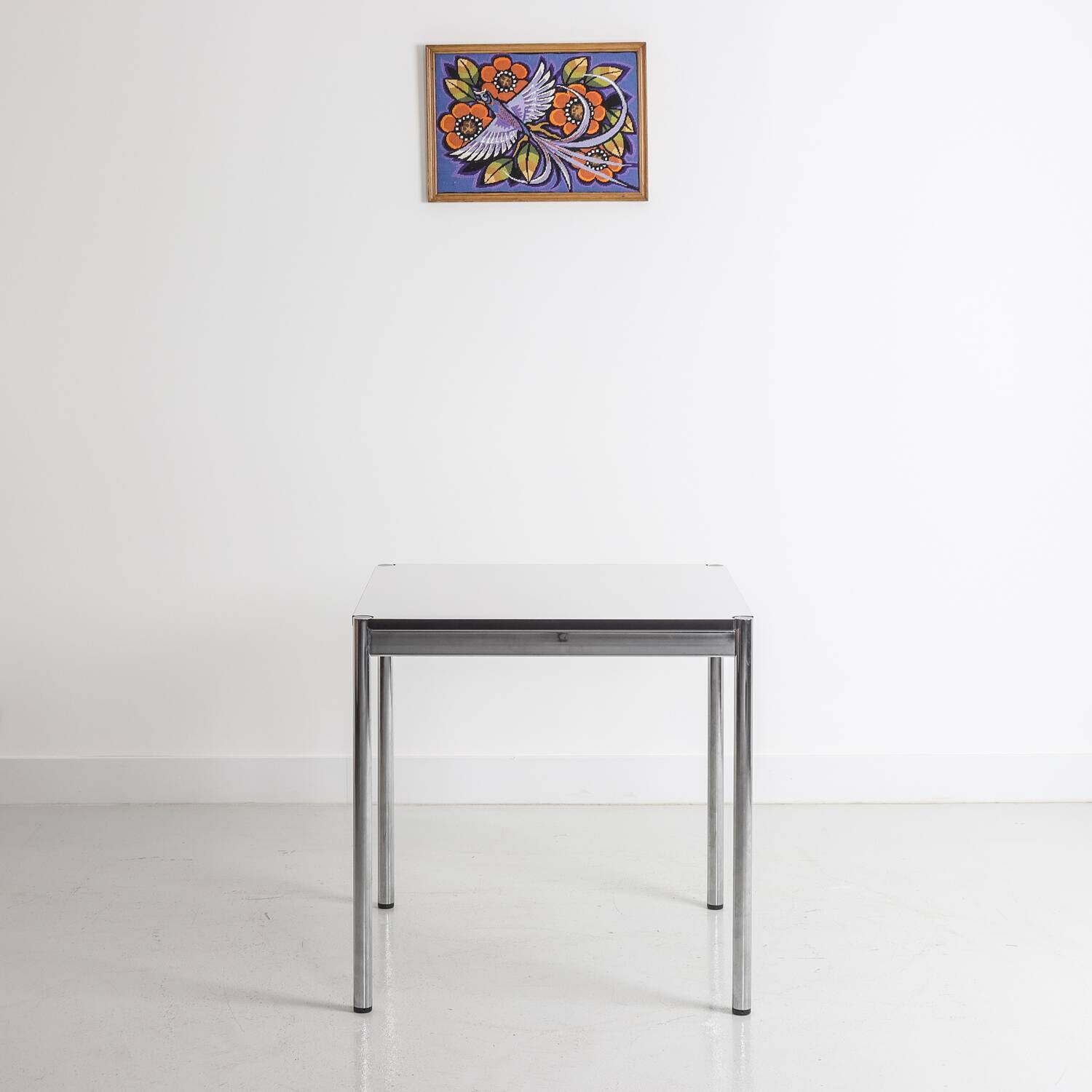 Square table in chromed steel - USM Haller