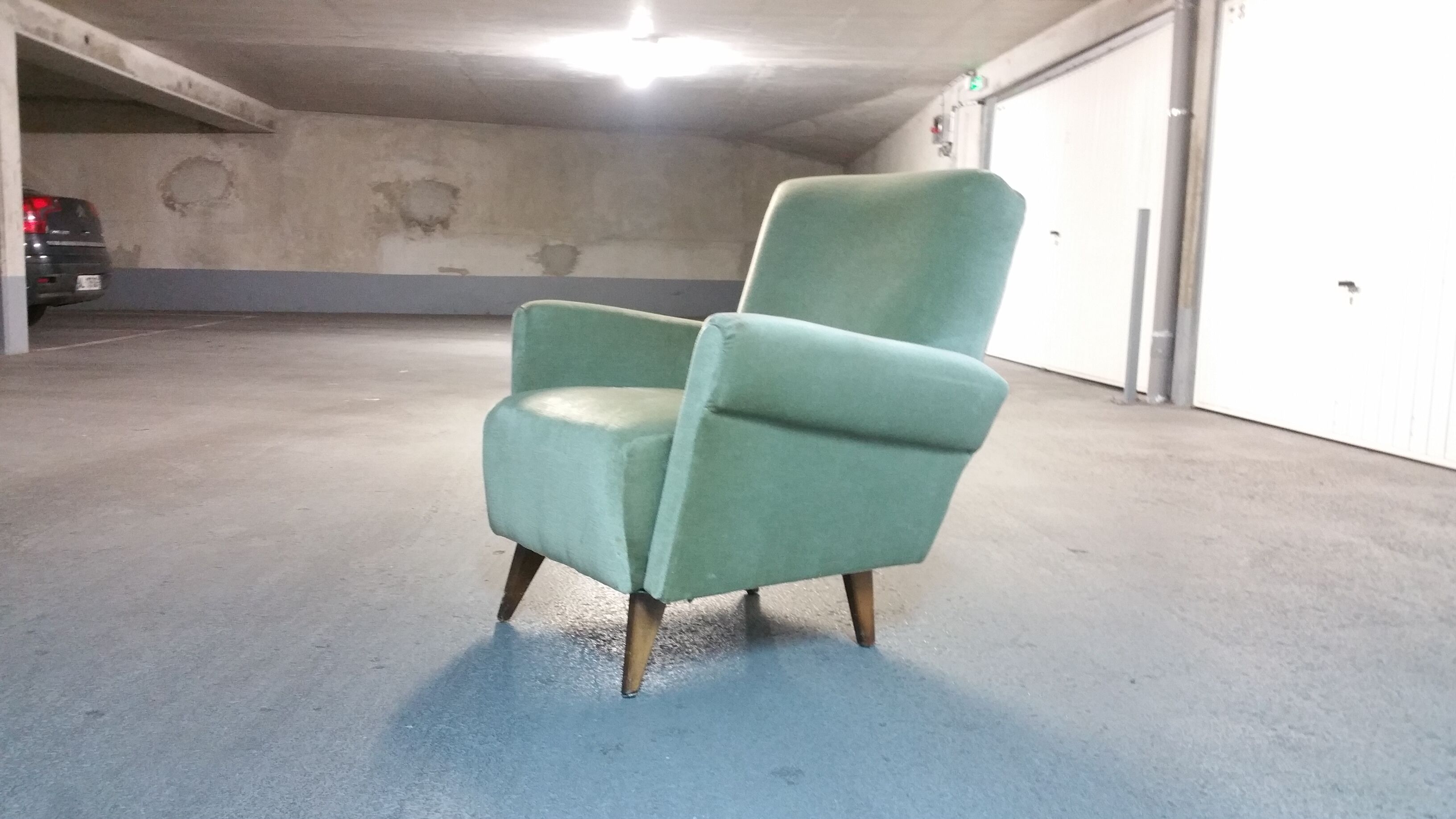 Club 50 60 year already restored Chair green water