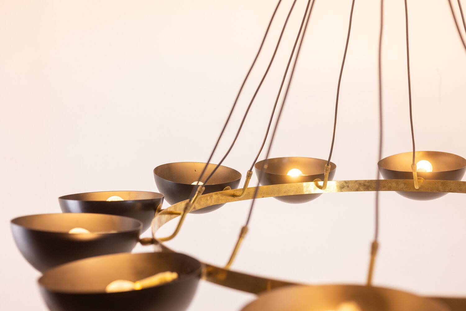 Contemporary 10-light chandelier or pendant light, brass and black lacquer