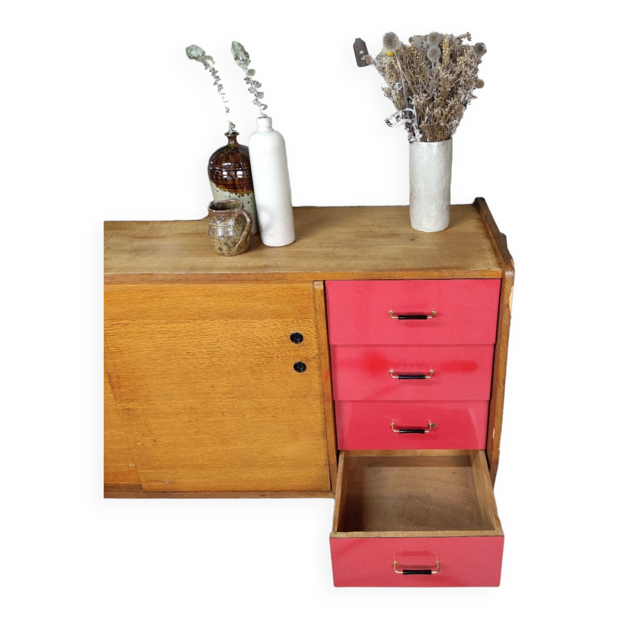 Vintage chest of drawers