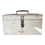 Beige workshop chest