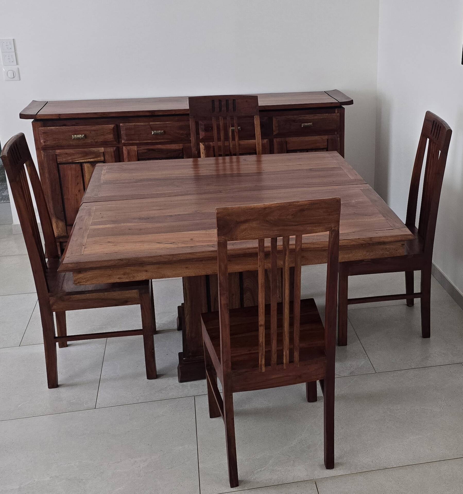 Solid Teak Dining Table + 4 Chairs – Colonia Style