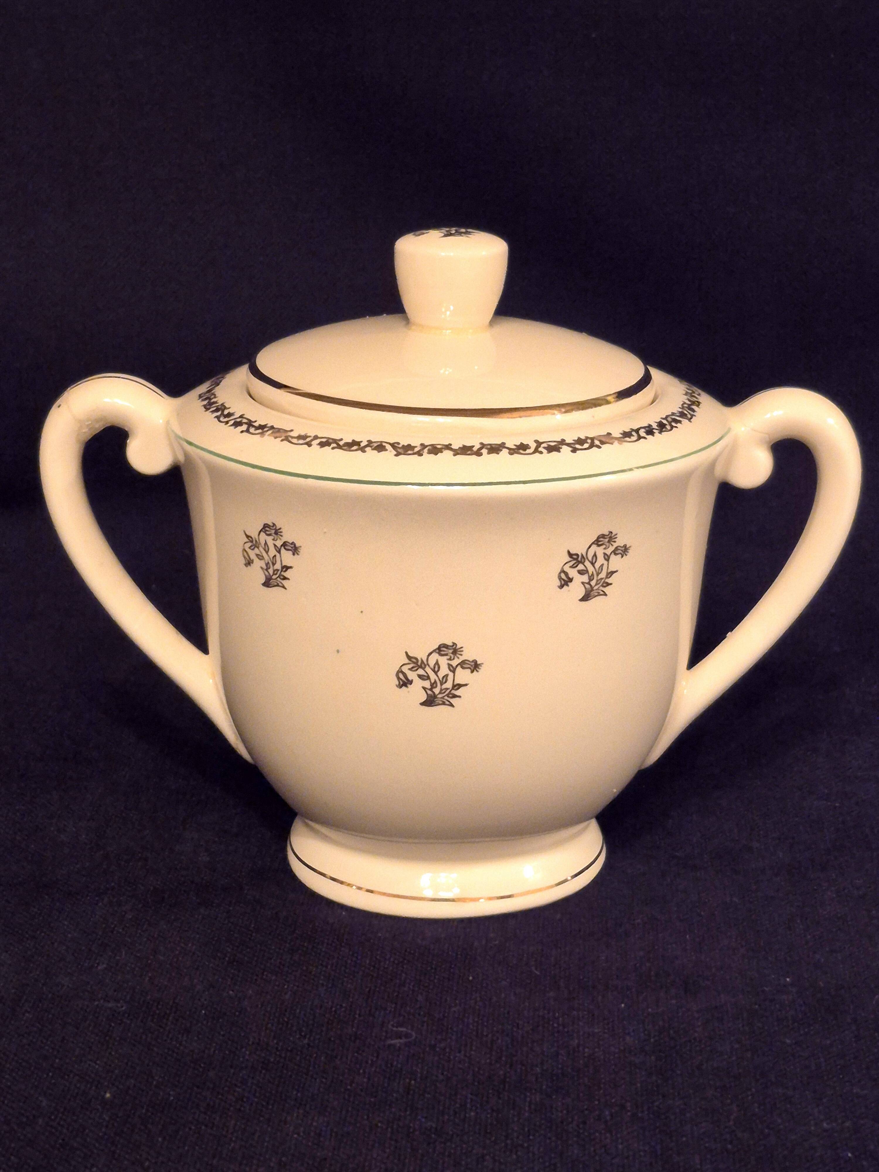 Antique sugar bowl, in Gien earthenware, Model Valence A040