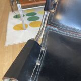 Chaise Dal Vera "Les Arcs", cuir noir et alu chromé, années 70