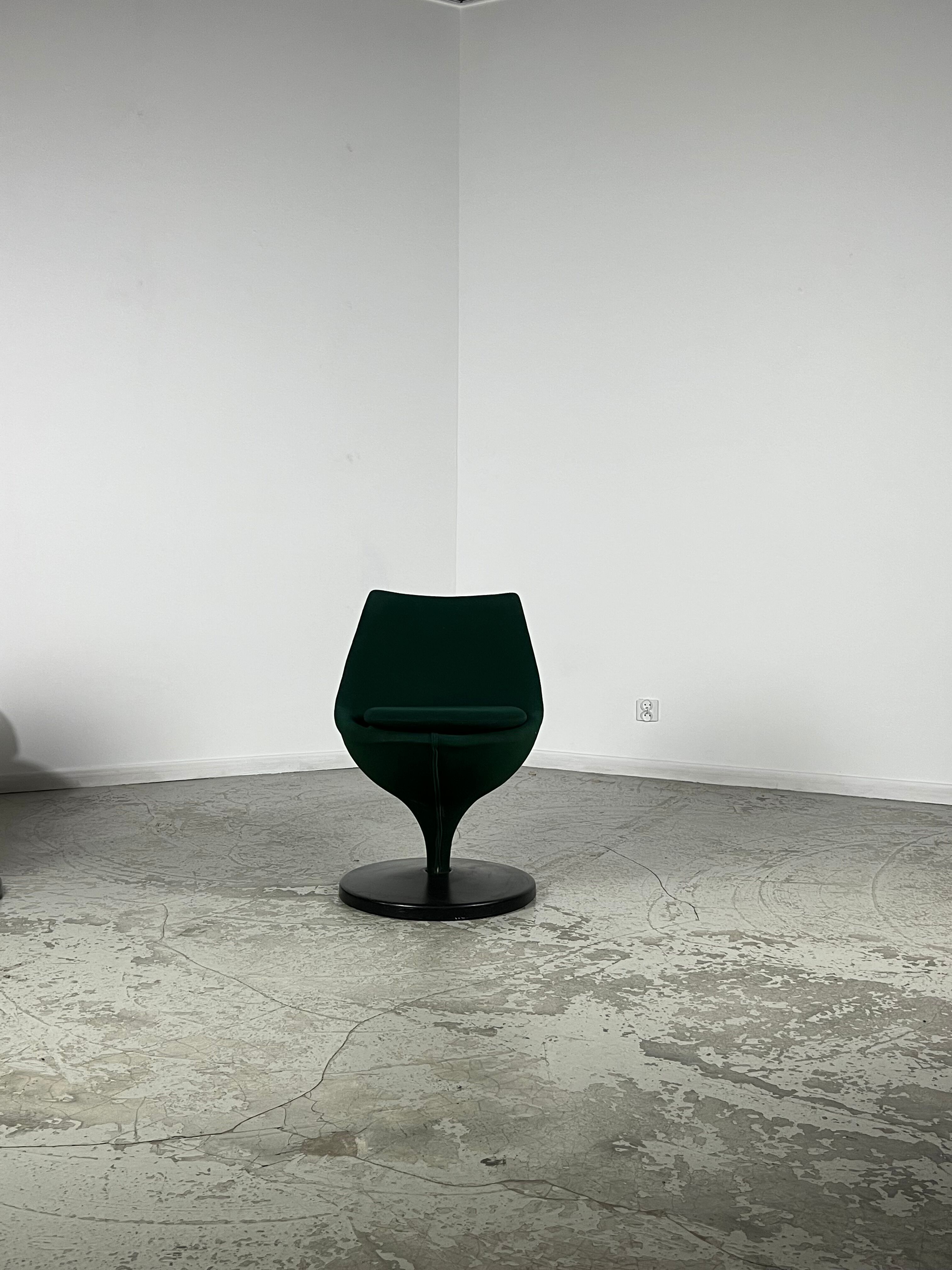 Set of 'Polaris' swivel chairs by Pierre Guariche for Meurop, 1960s