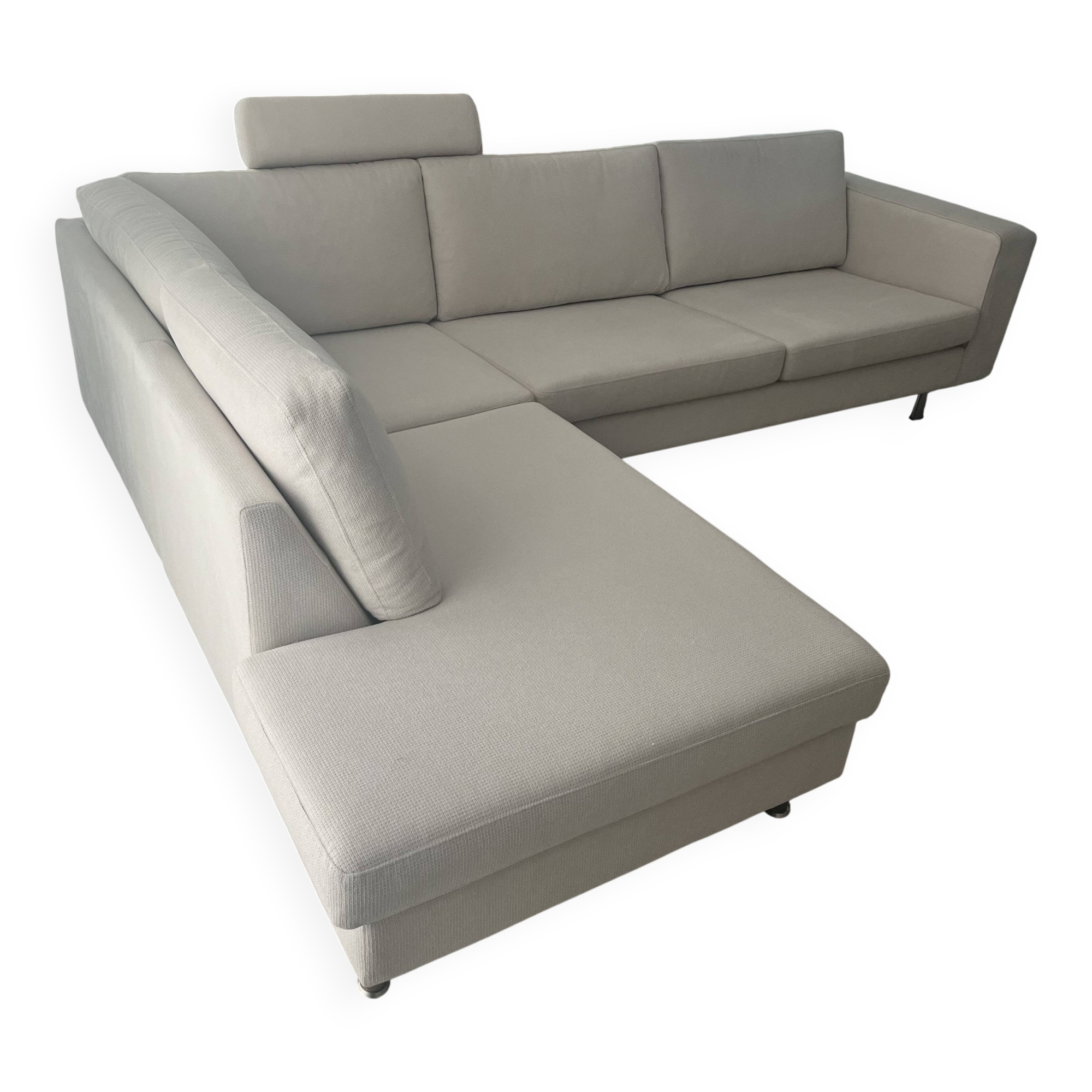 Canapé Boconcept modèle Indivi avec méridienne gauche.