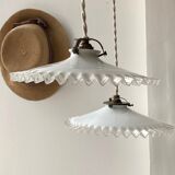 Opaline suspension