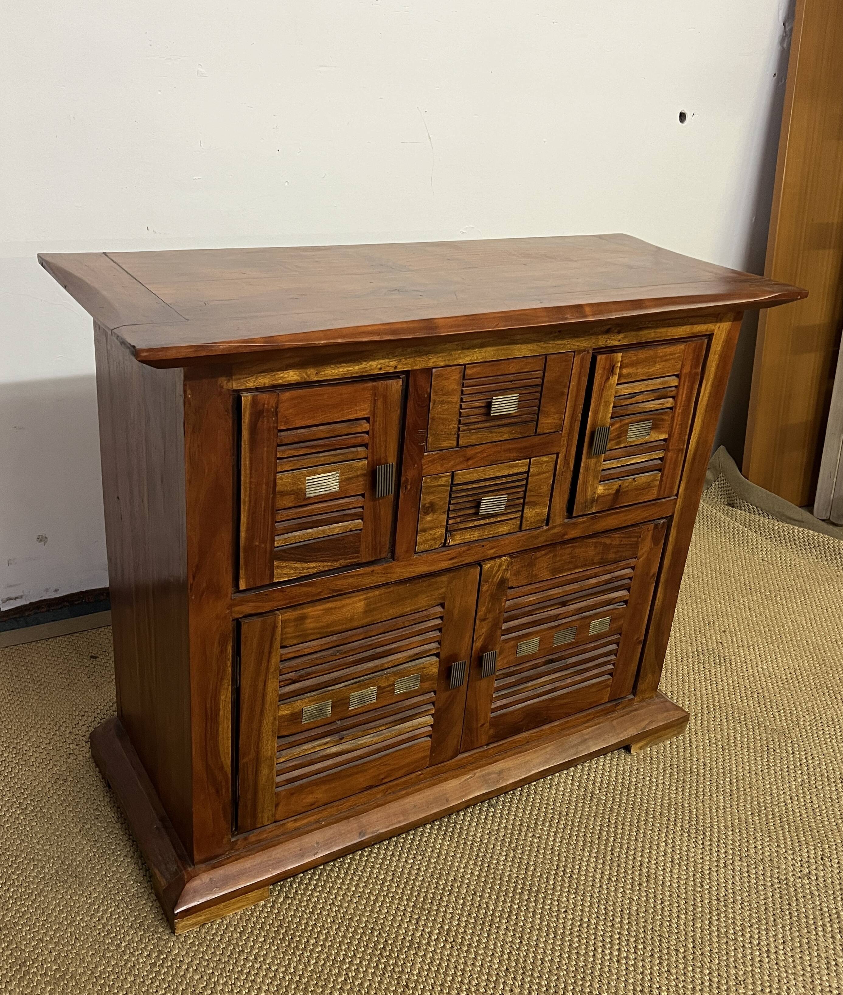 Solid acacia wood sideboard 4 doors, 2 drawers