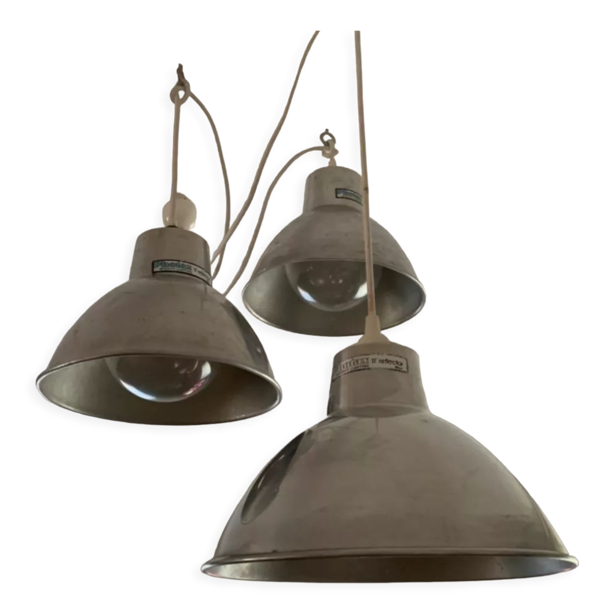 3 industrial metal suspensions Photax