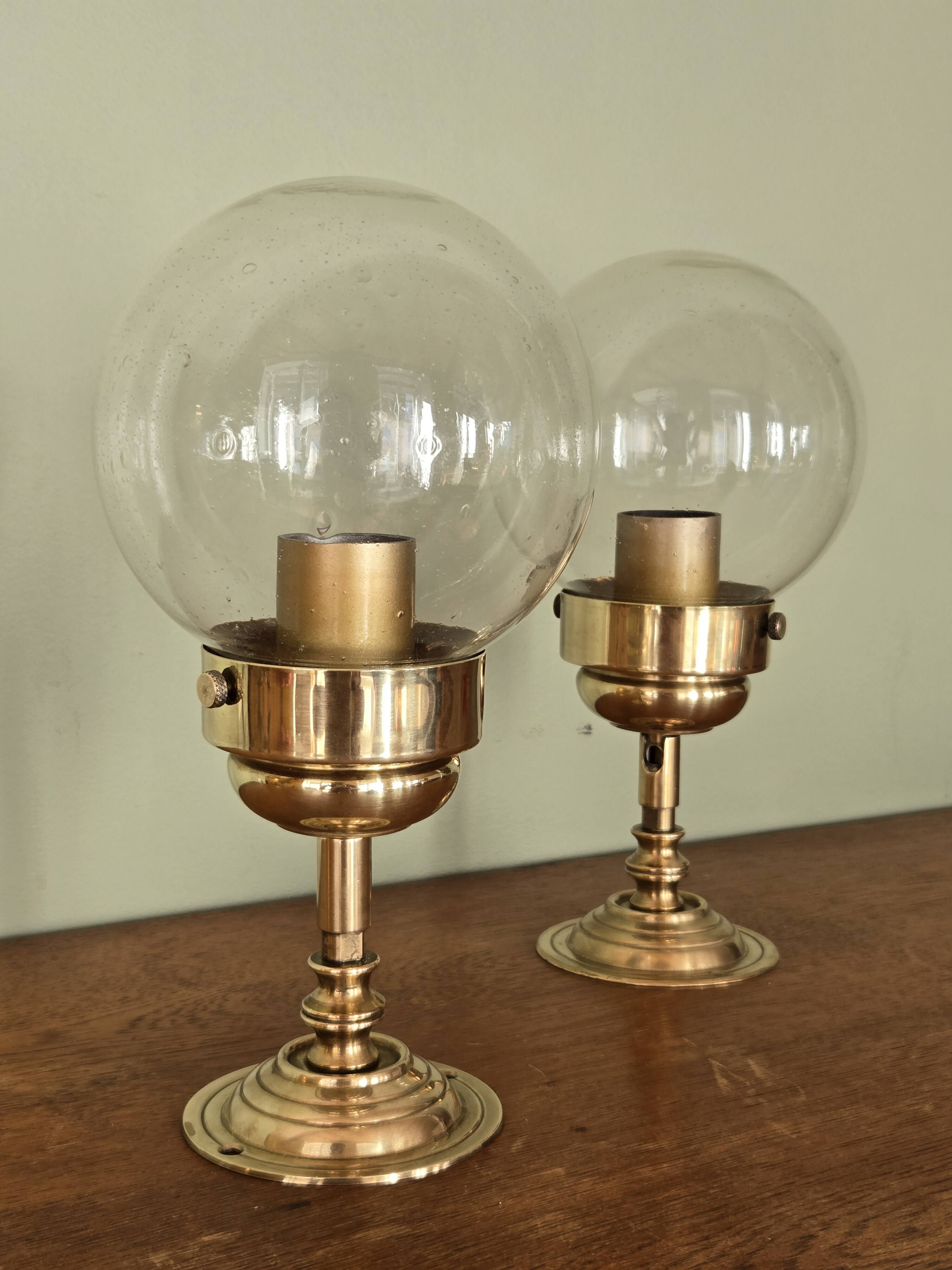 Pair of adjustable wall lights in blown glass and solid brass - modern design