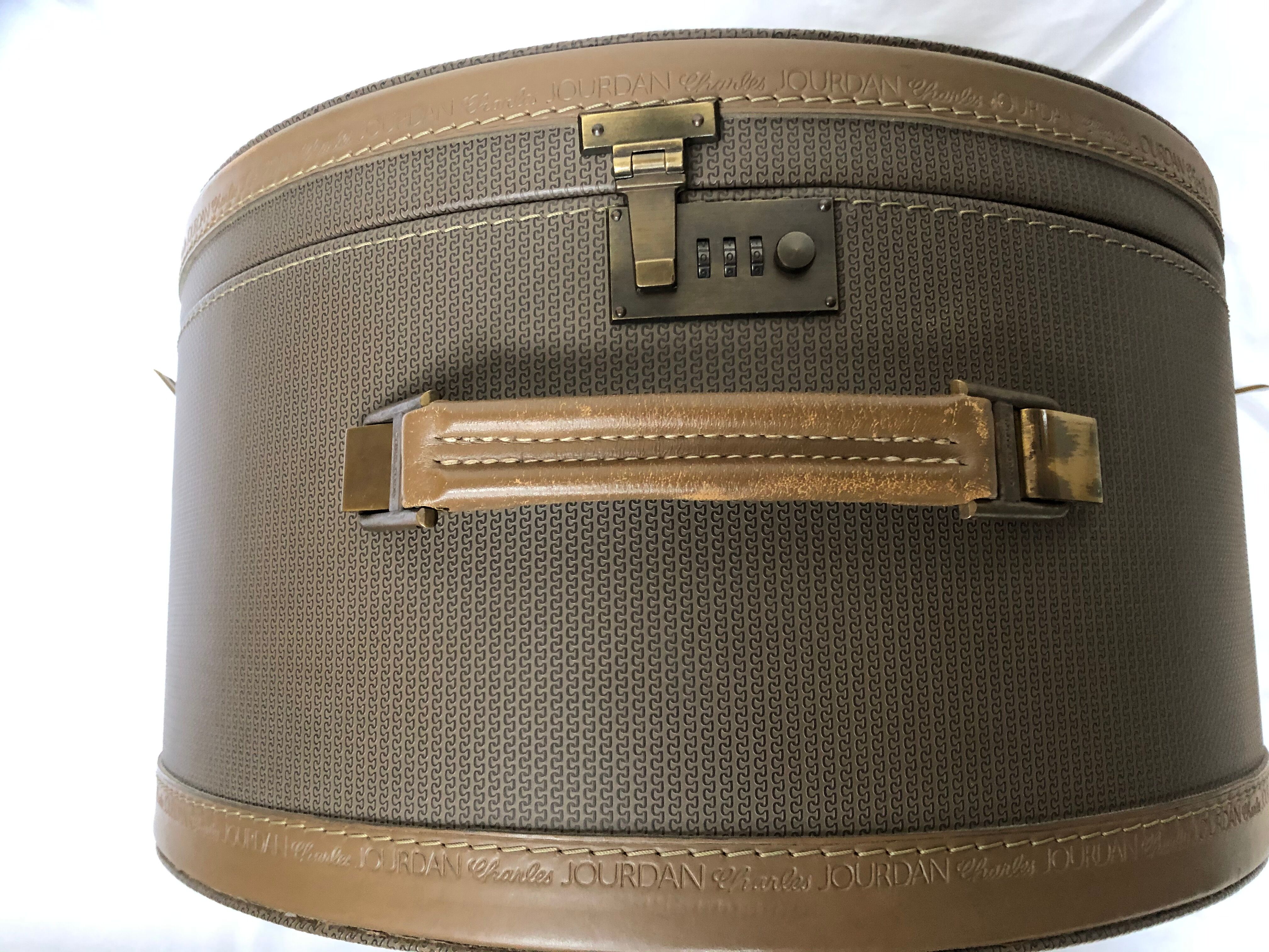 Charles jourdan hat box