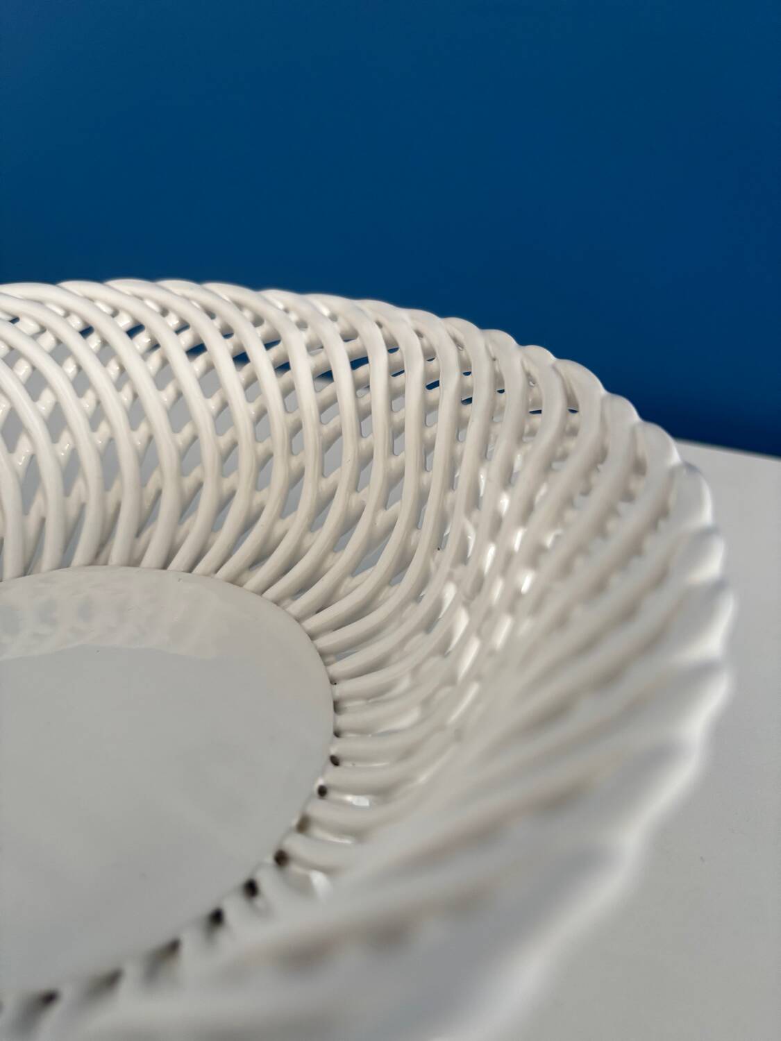 Openwork white ceramic bowl - Elegant and timeless centerpiece