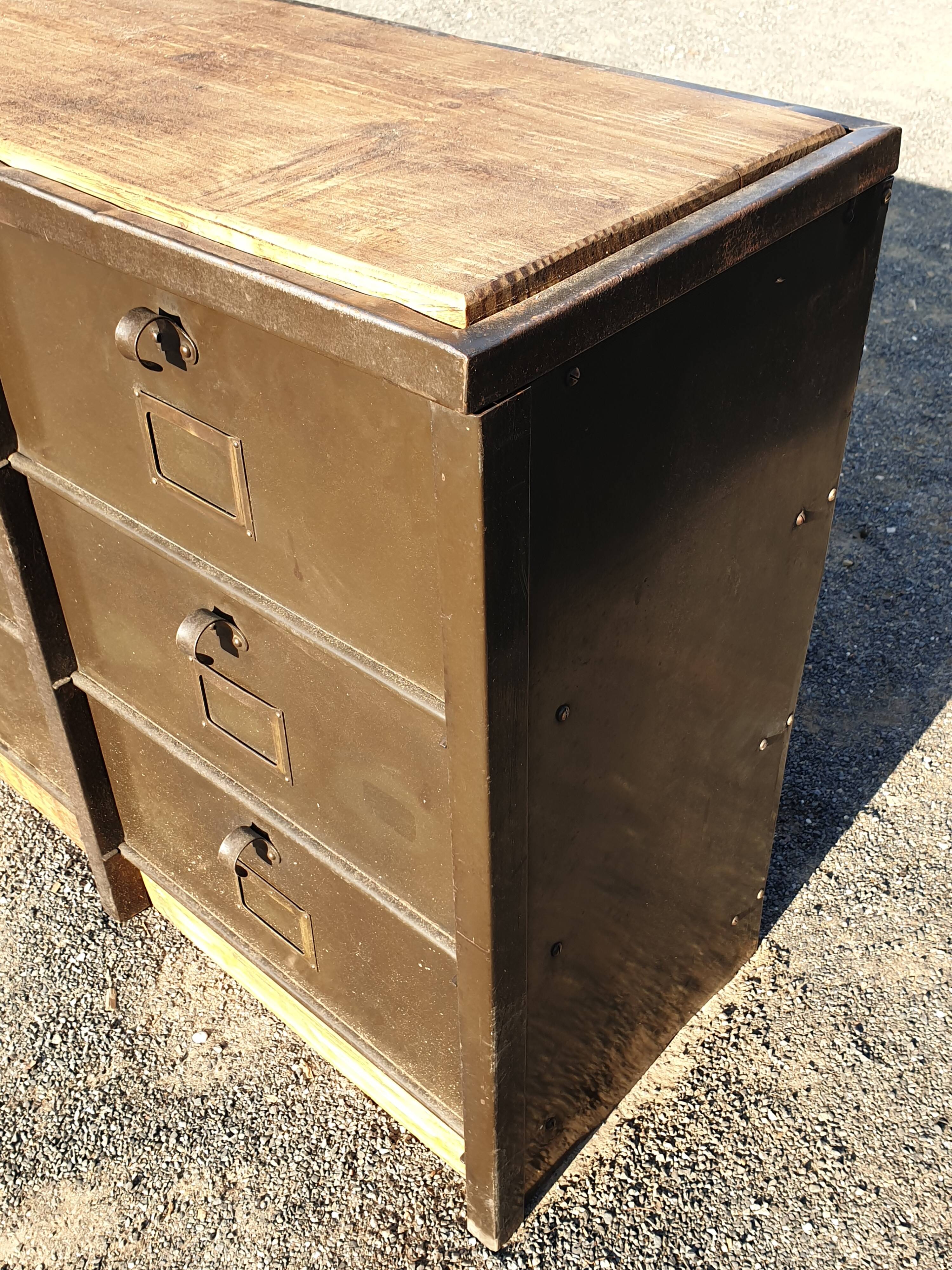 Industrial valve sideboard