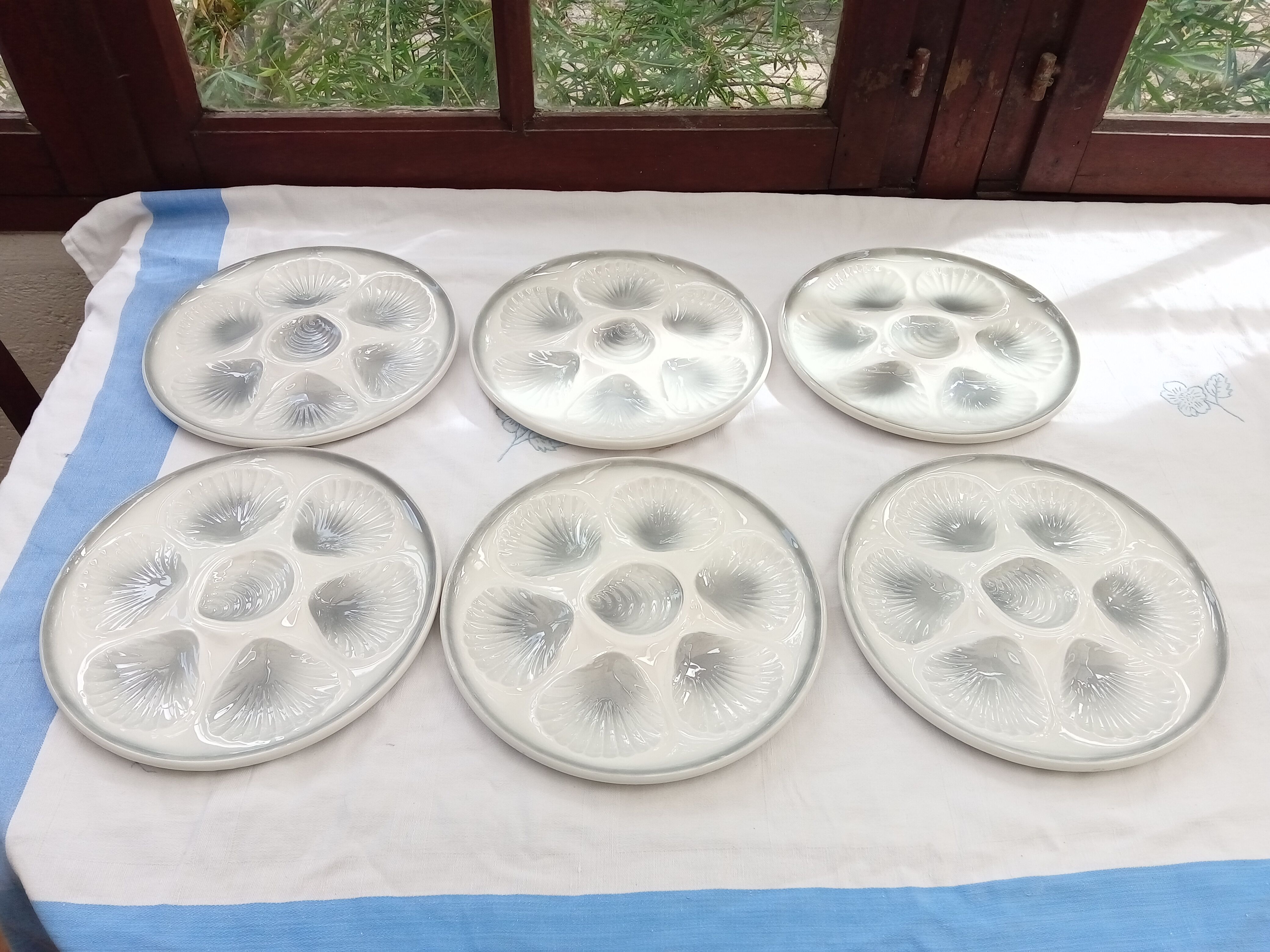 6 oyster plates Moulin des Loups