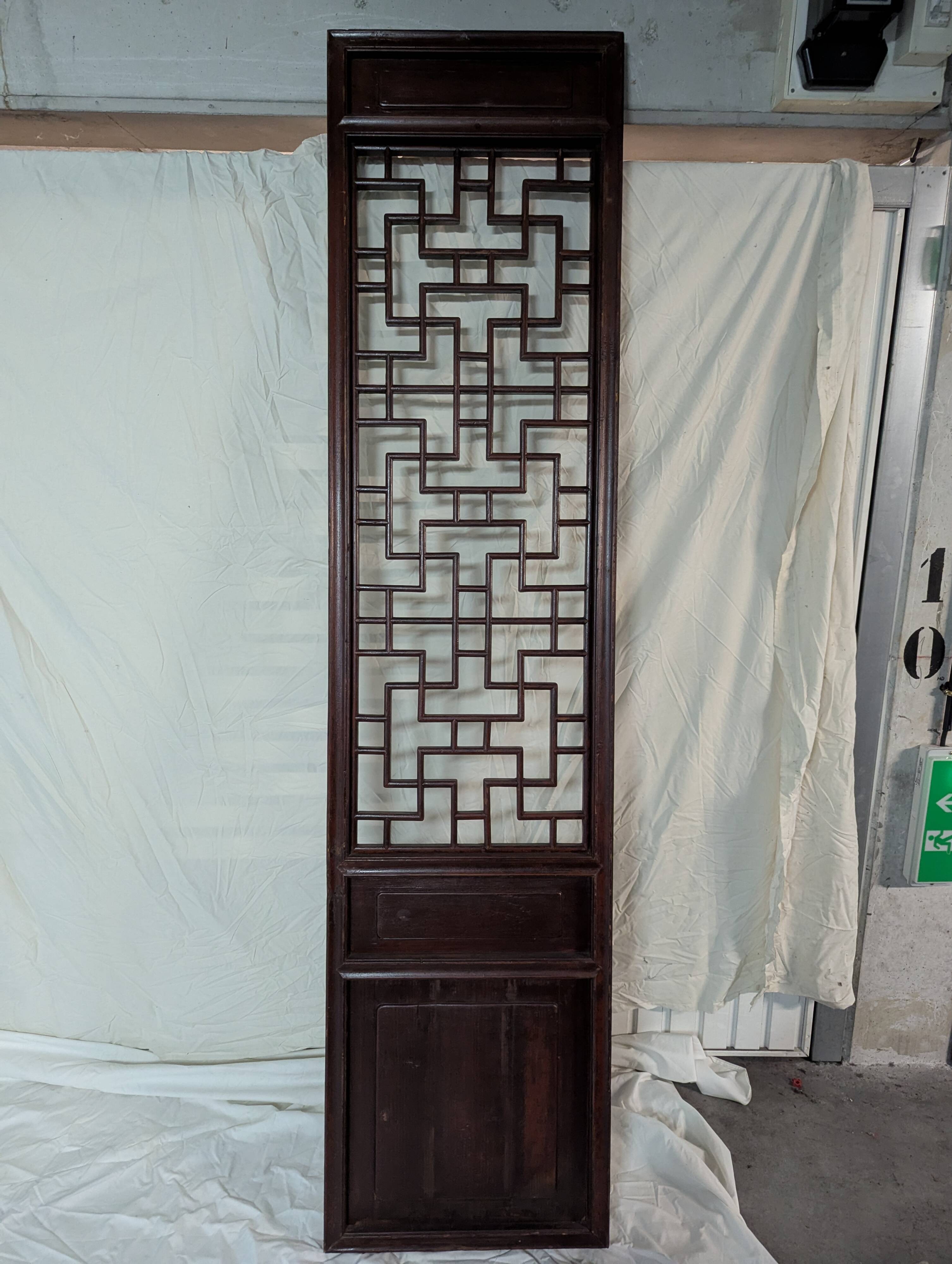 Chinese screen-claustra