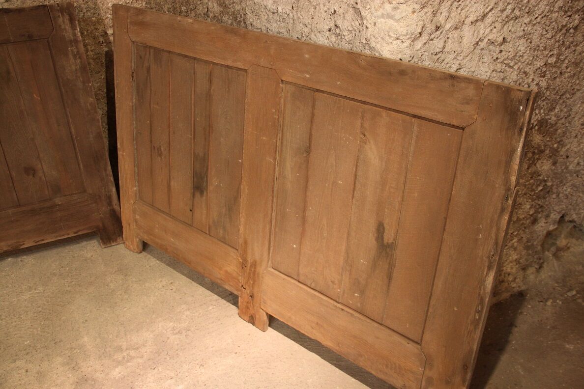 Wood panels in oak XIX emu