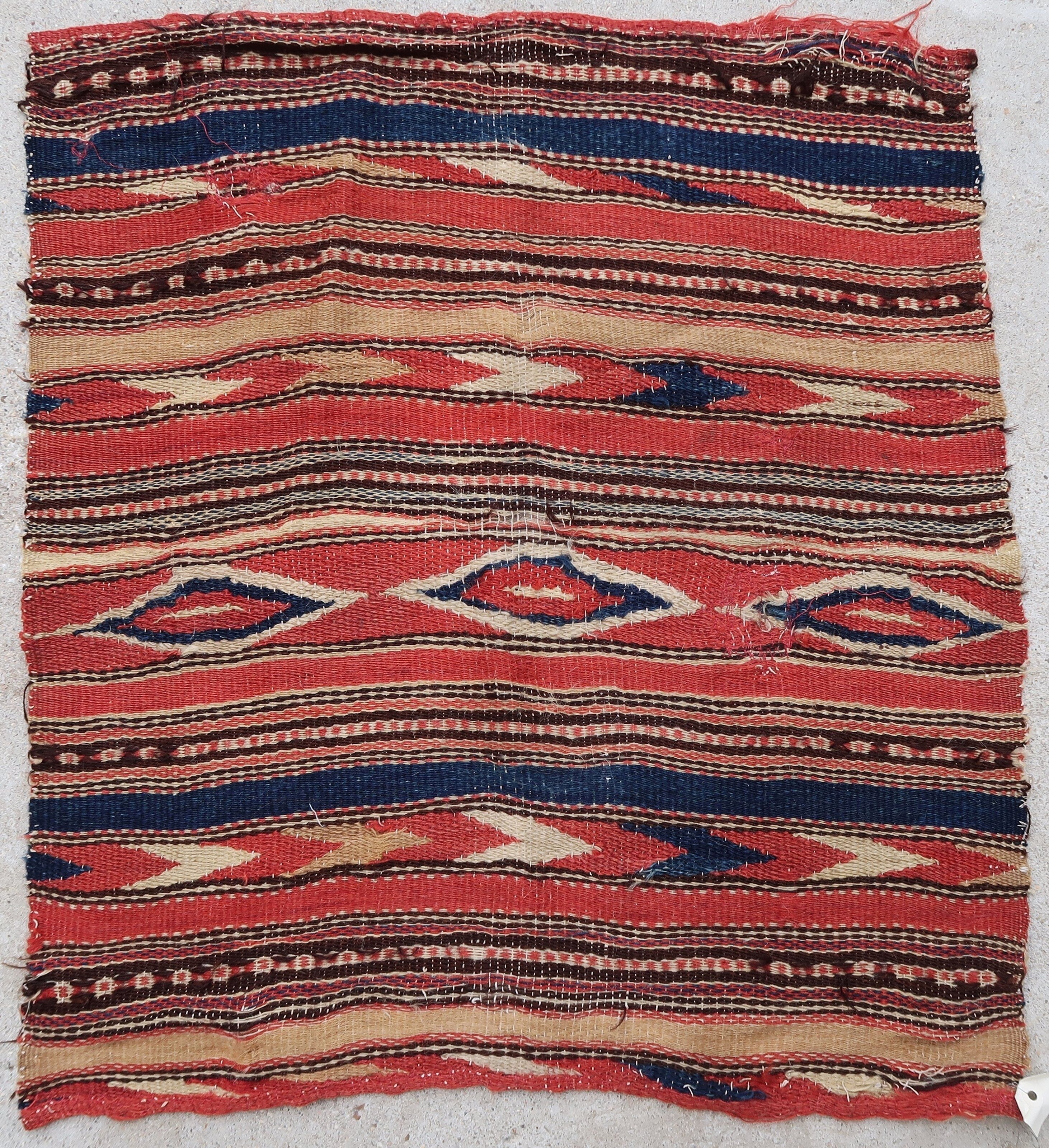 Balkanian kilim 1900