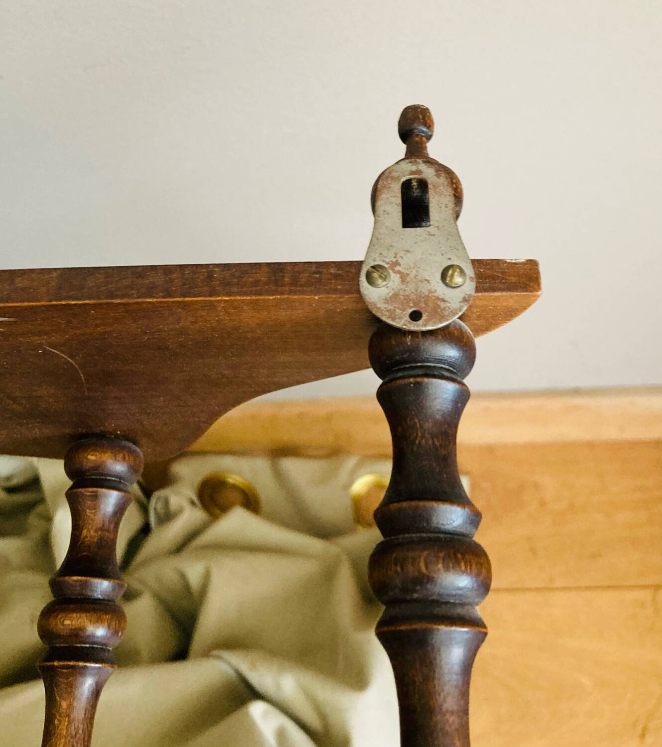 Napoleon III wall shelf, 19th century