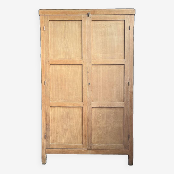 Old oak workshop cabinet