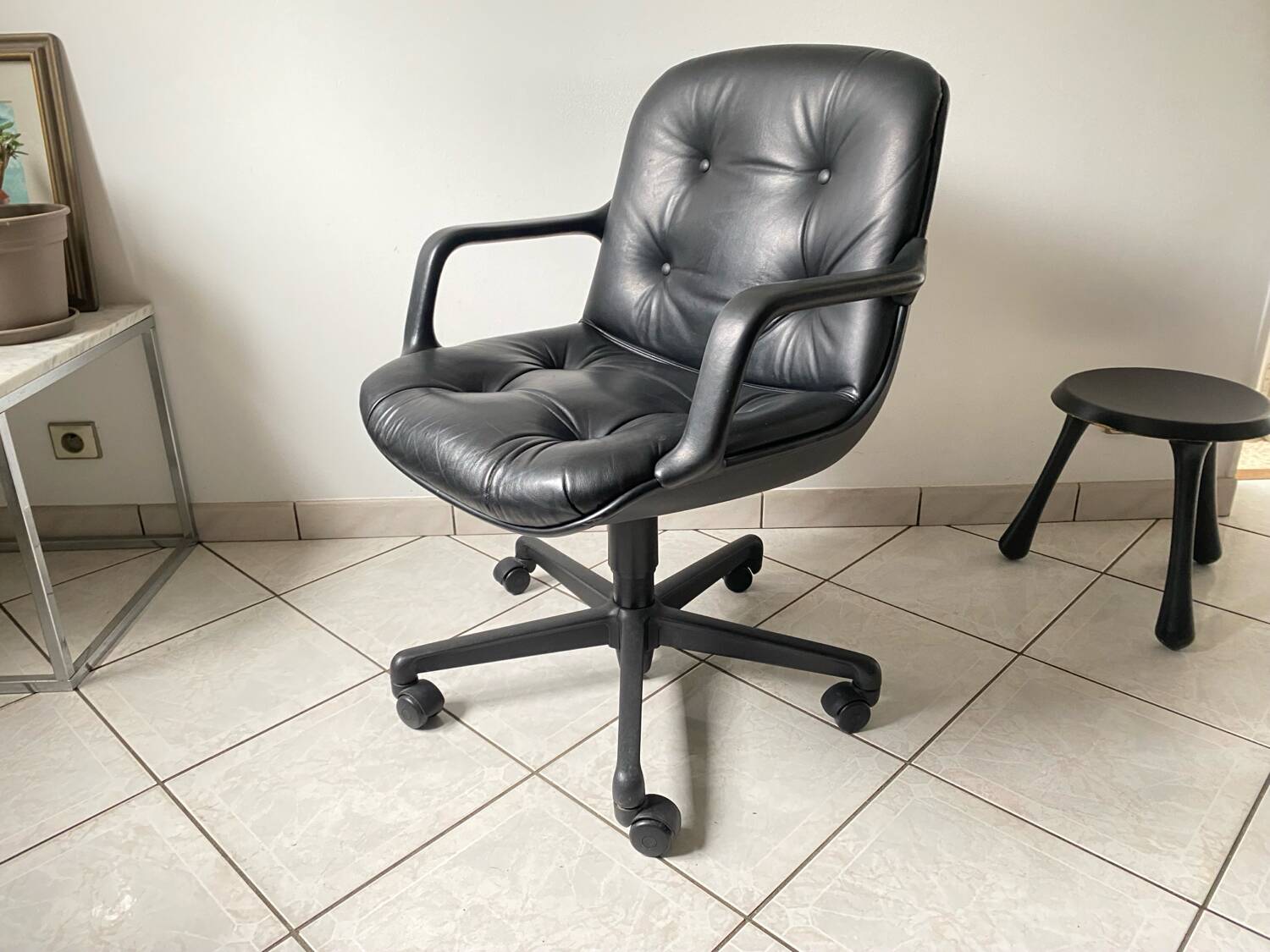 Comforto office chair designed by Randall Buck, vintage 80s/90s.