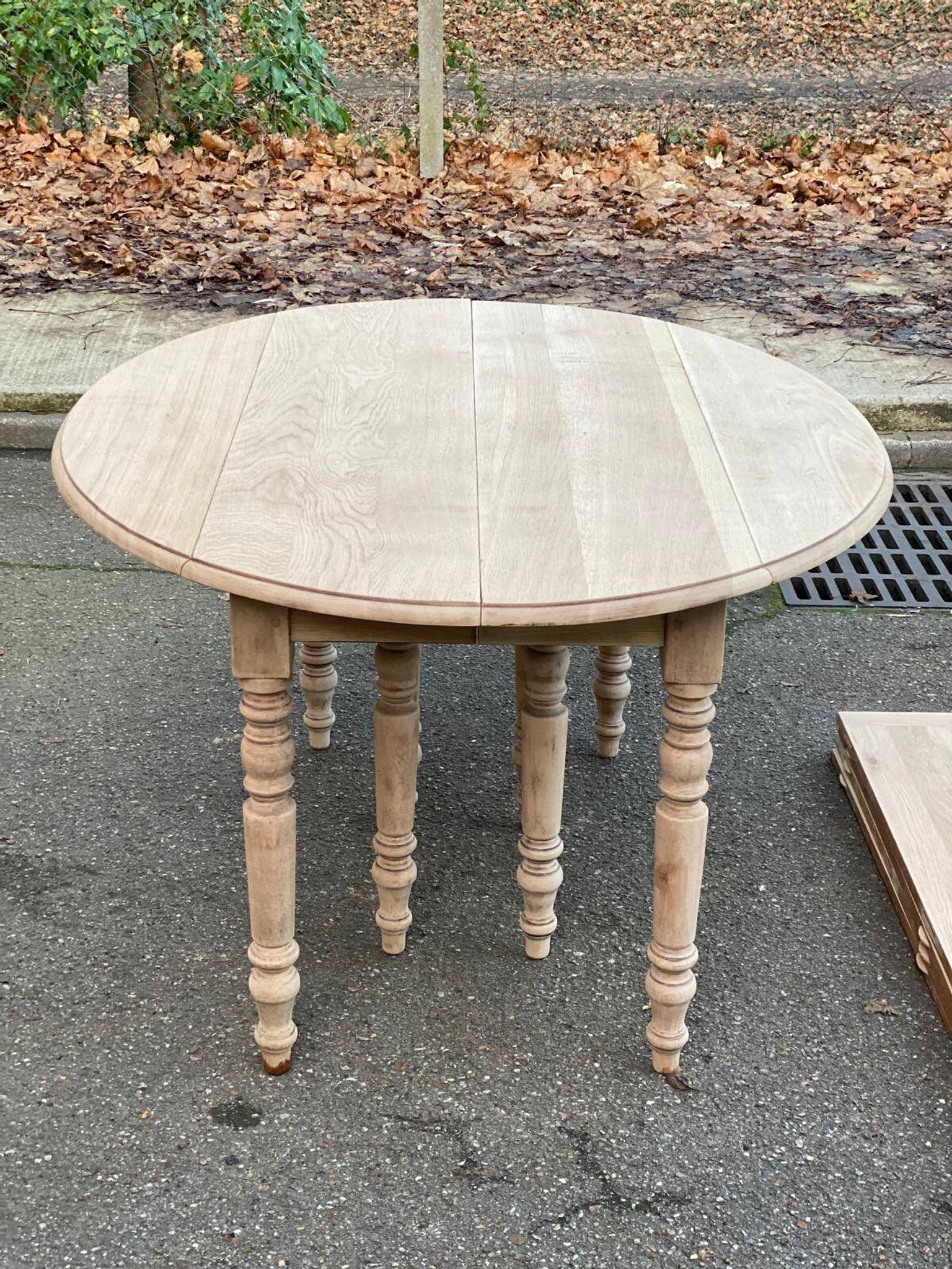 Louis Philippe extendable dining table with 8 extensions, solid oak, 19th century, 350