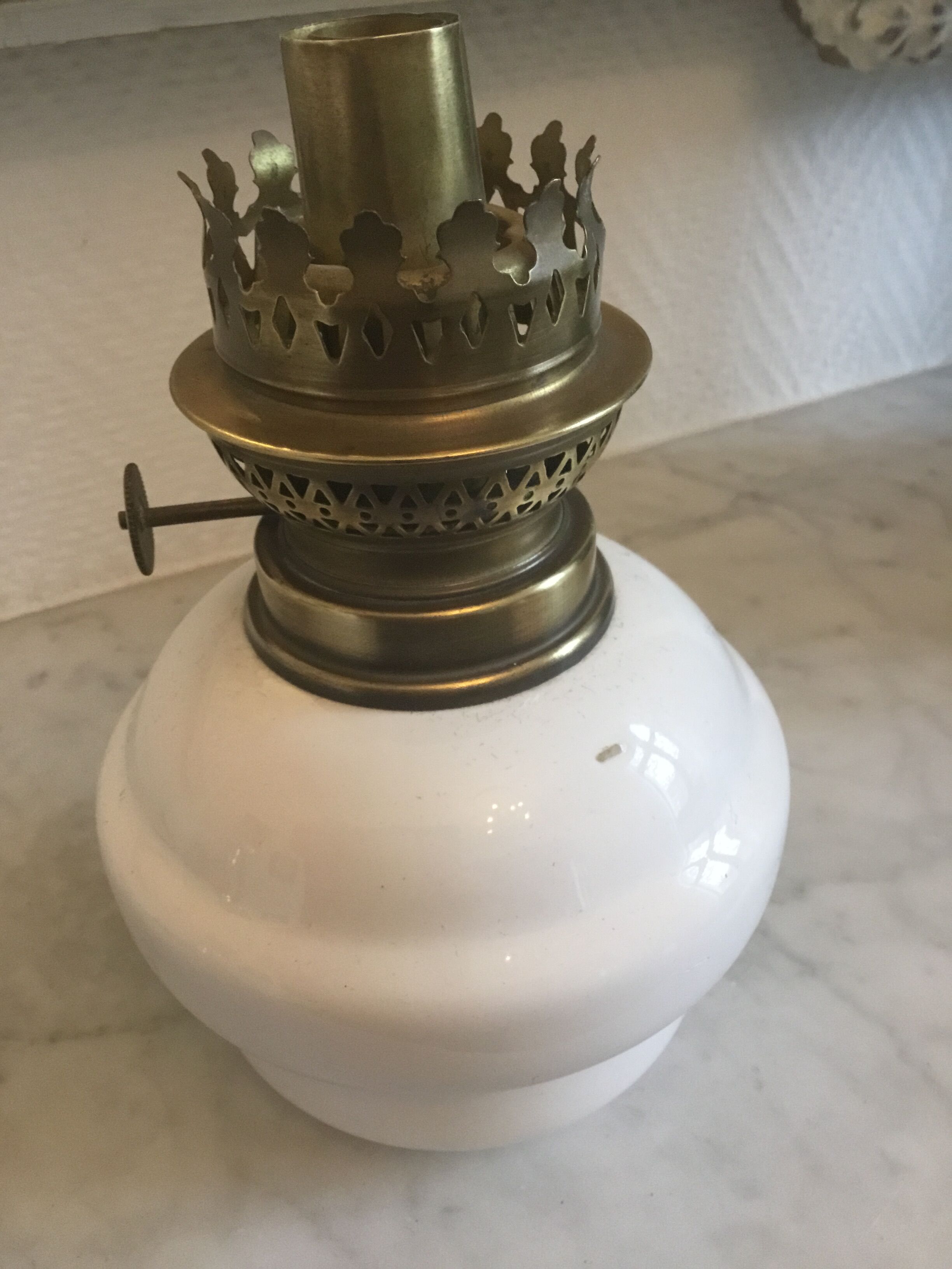Oil lamp