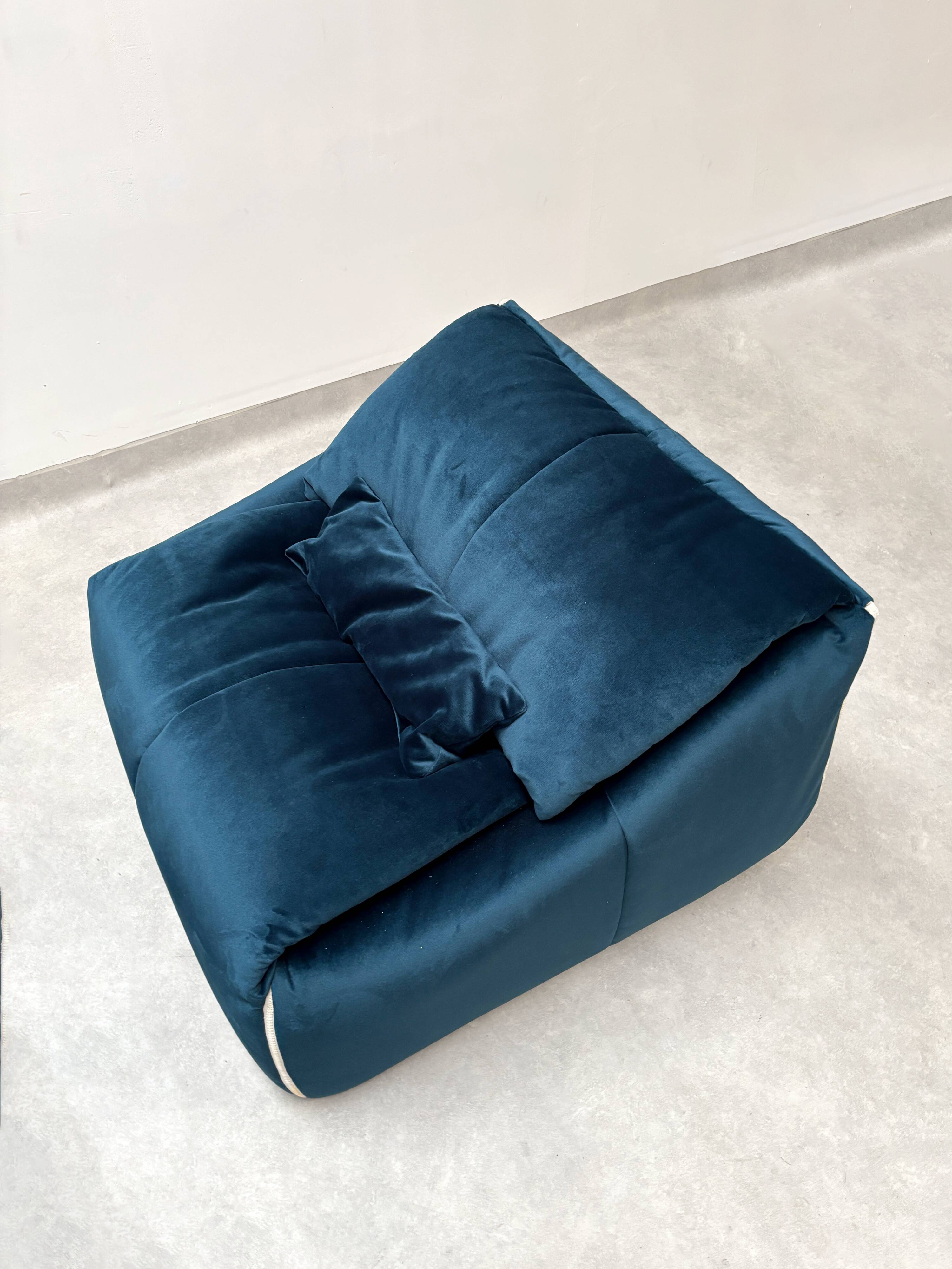 Plumy armchairs - Annie Hiéronimus for Cinna