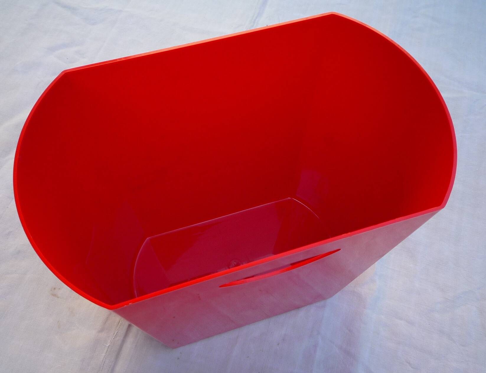 Manade office trash can, jy missir design