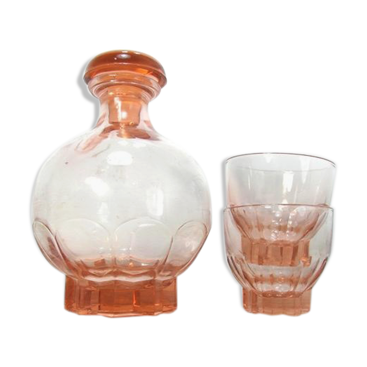 Pink glass carafe with 2 glasses