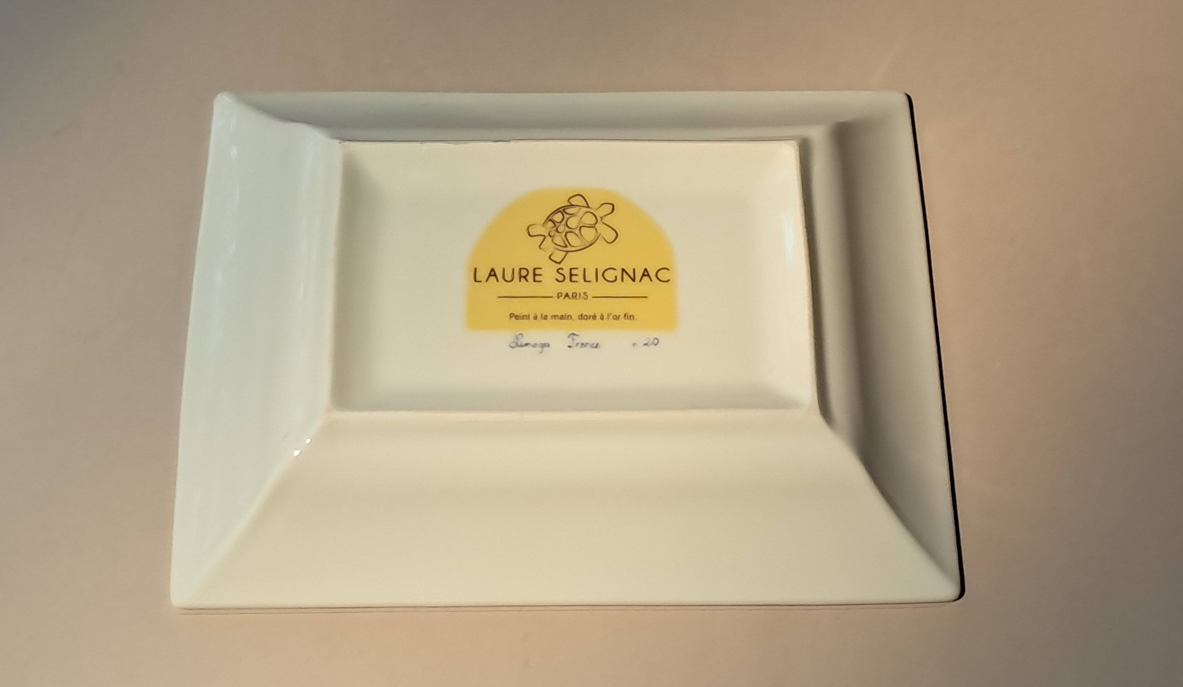 Fine porcelain catchall gilded with gold. Laure Selignac, Paris.