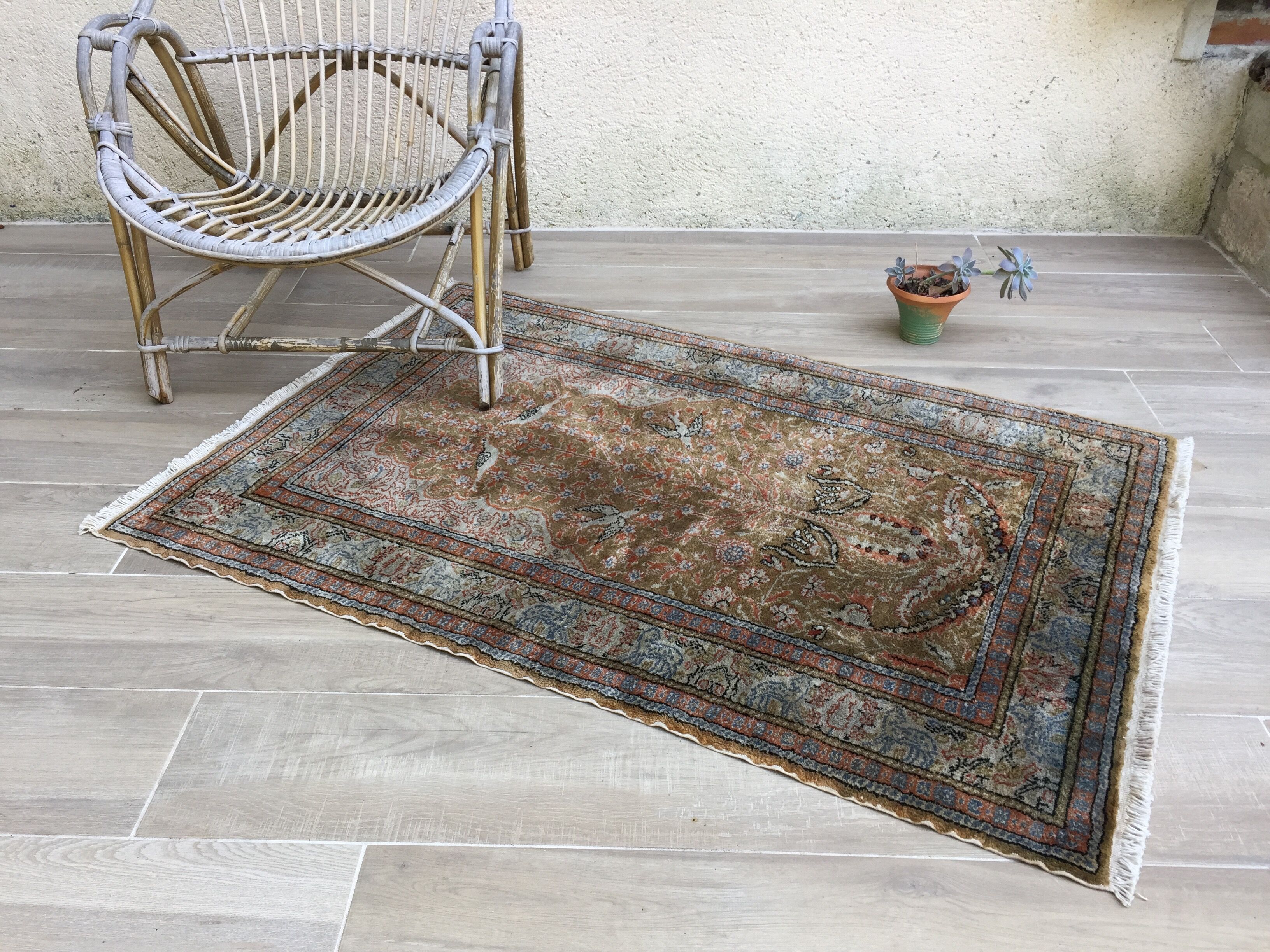 Persian swallow carpet - 90x136cm
