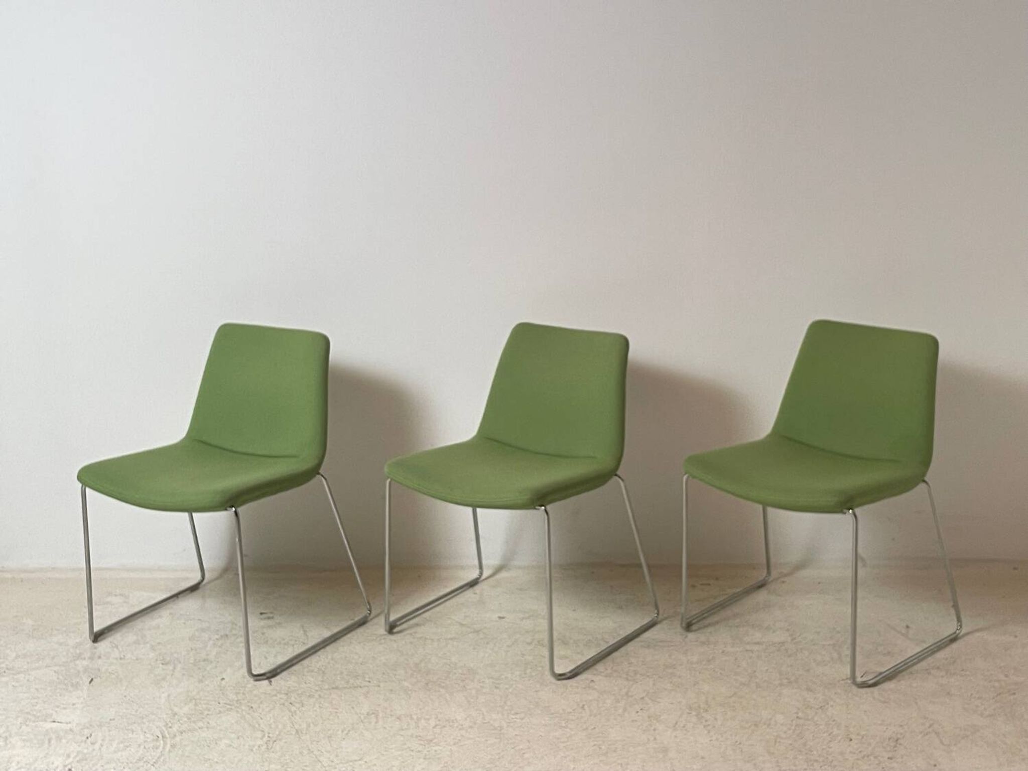 Chaise Cosmos B&B italia par Jeffrey Bernett