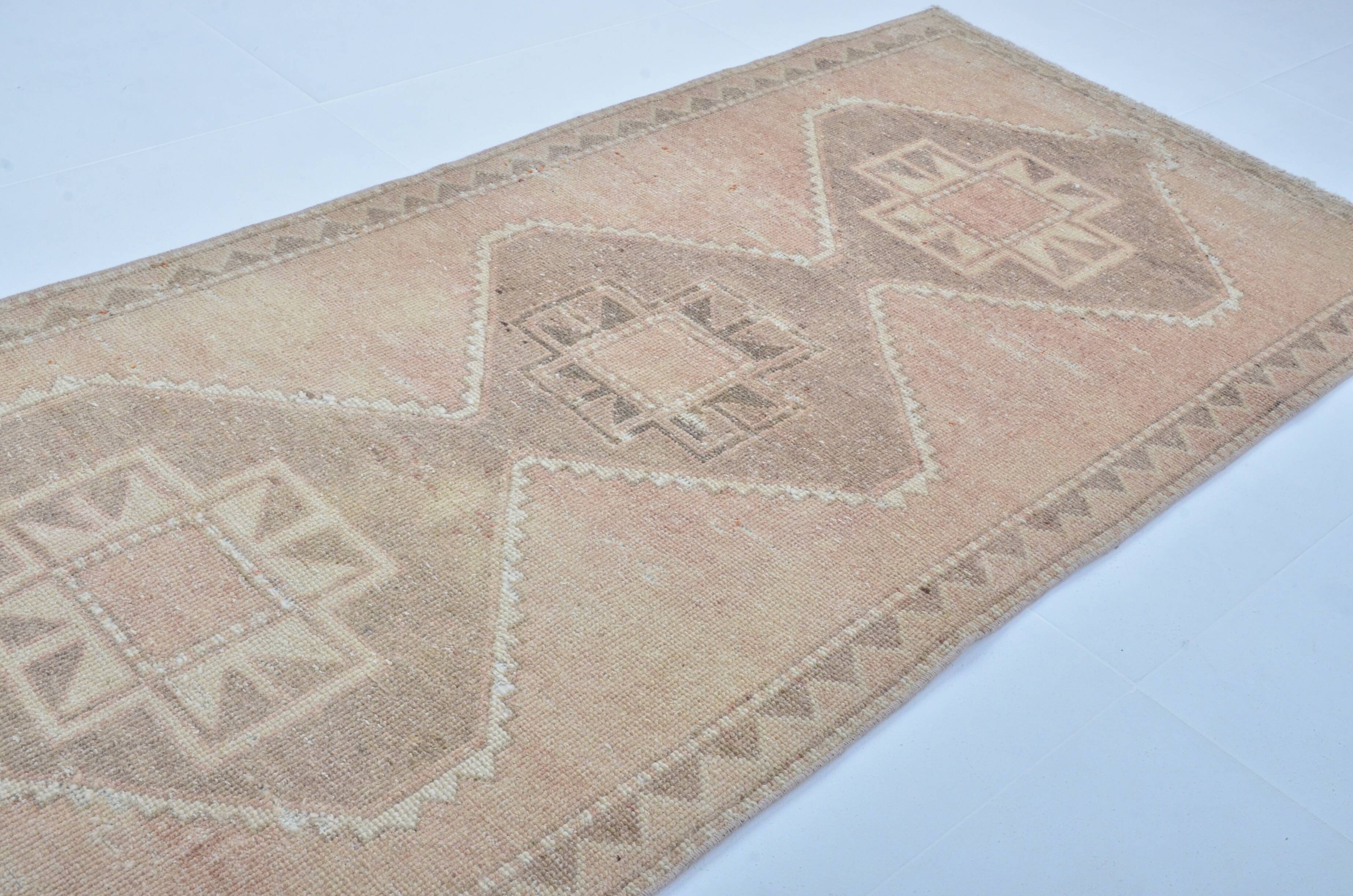 Small Geometric Area Carpet sku 3334