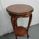 Pedestal table