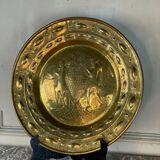 Plat à offrandes en laiton, Pays-Bas, XVIe siècle