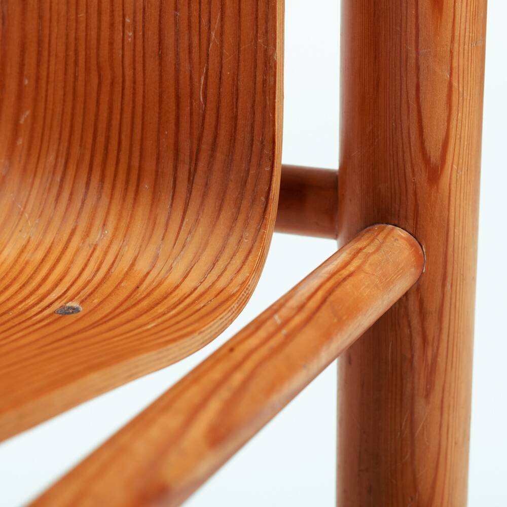 2 Knud Friis & Elmar Moltke Nielsen (Friis & Moltke) Pine dining Chairs