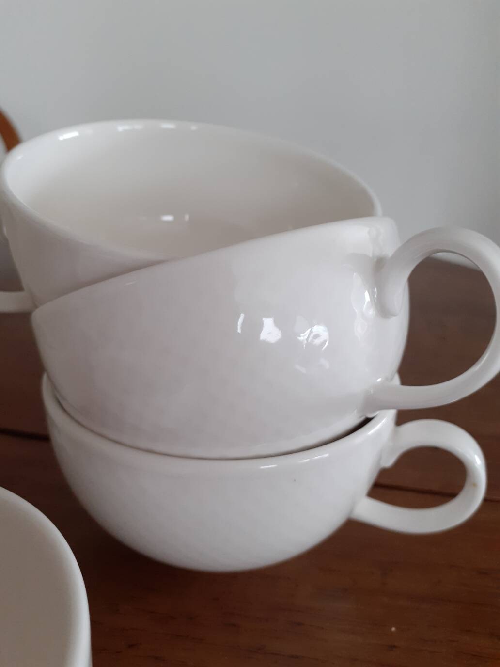 Villeroy and Boch Luxembourg white tea cups,